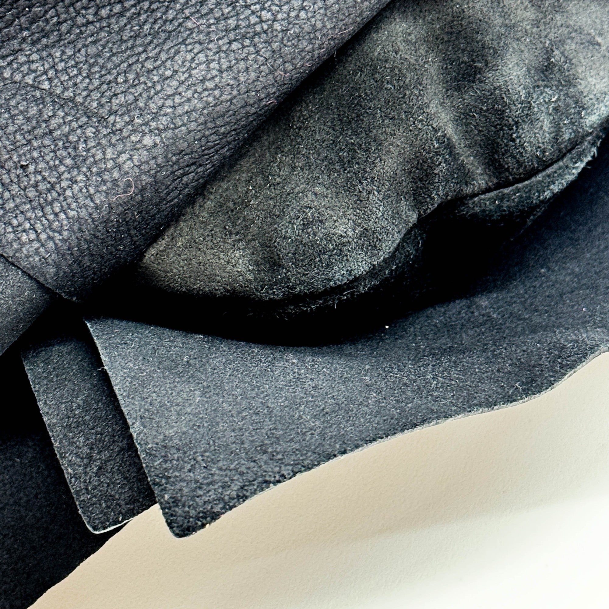 Saint Tropez Black Leather Shoulder Bag