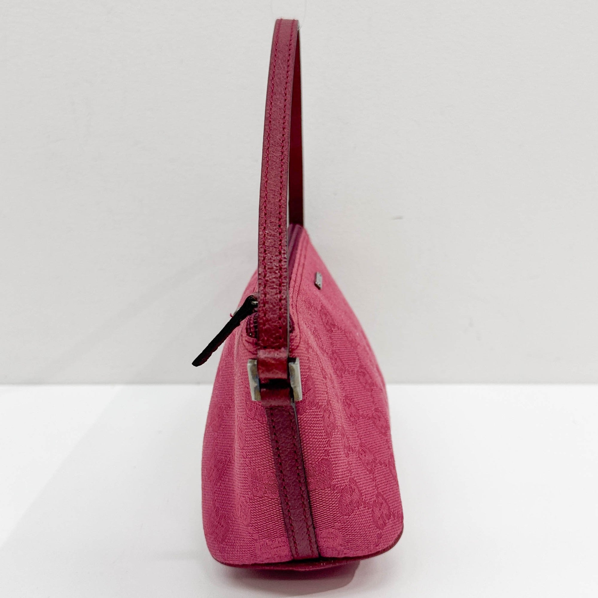 Boat Magenta Pink GG Canvas Pouch Bag