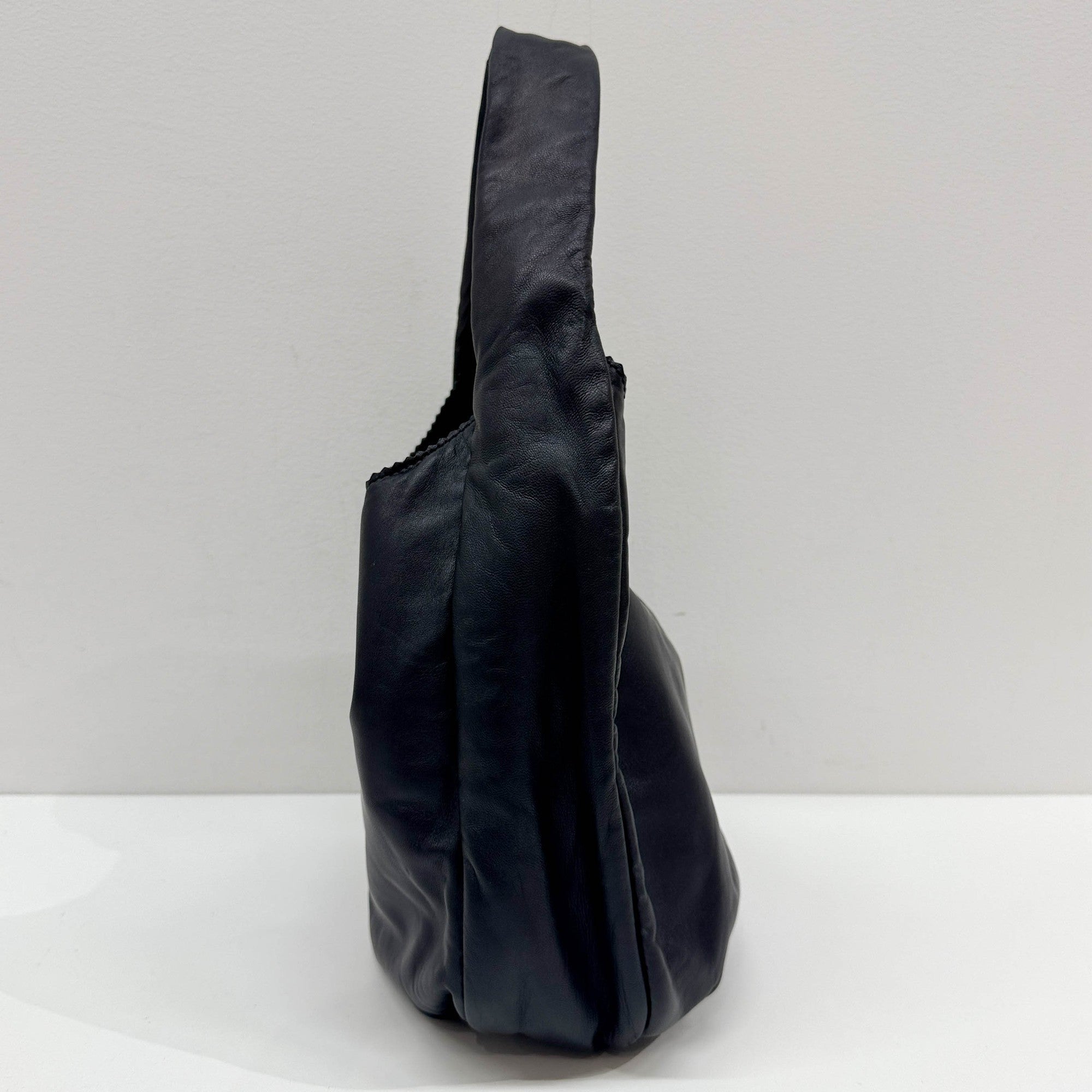 Viento 30 Black Leather Hobo Bag