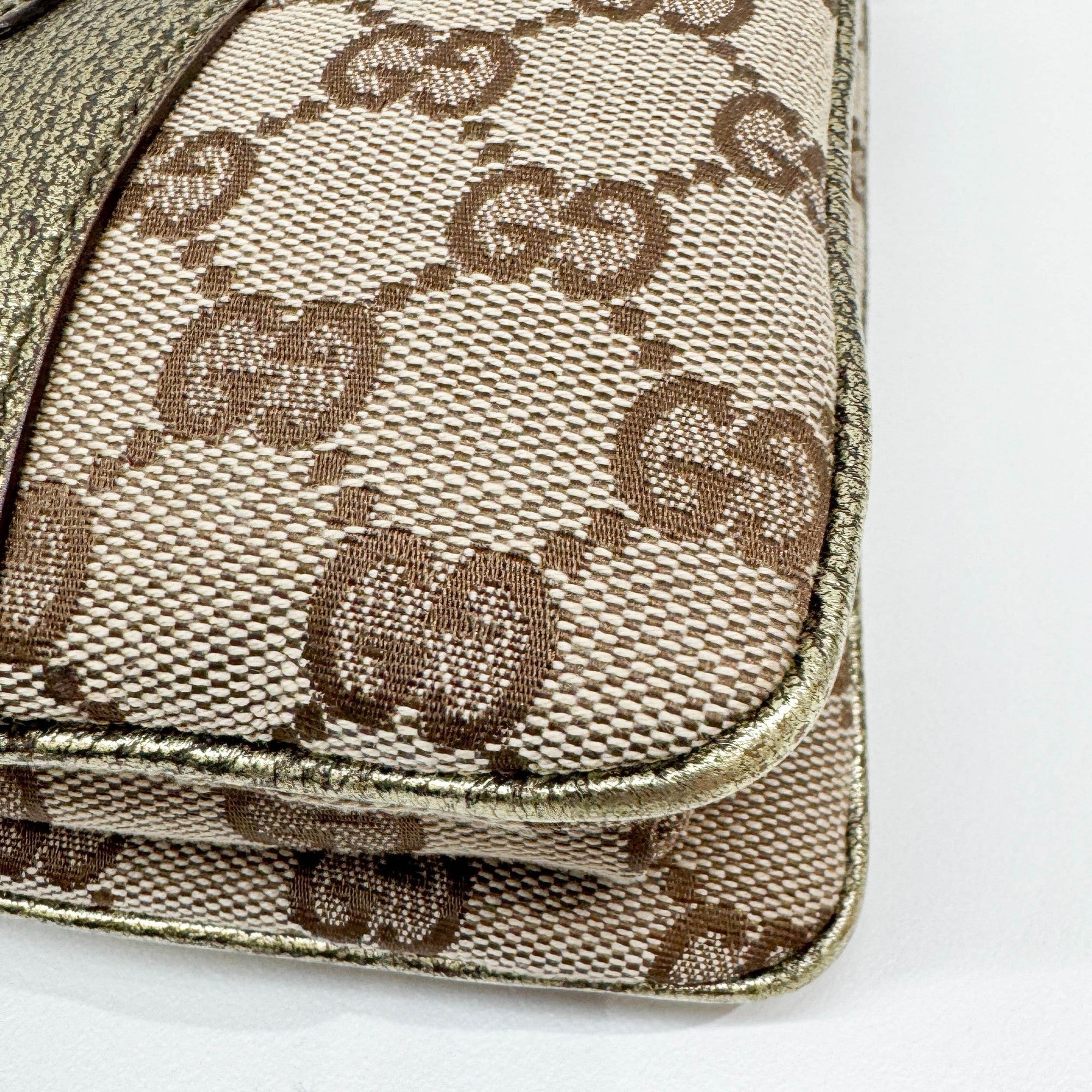 Bamboo Ring Brown GG Canvas Hand Bag