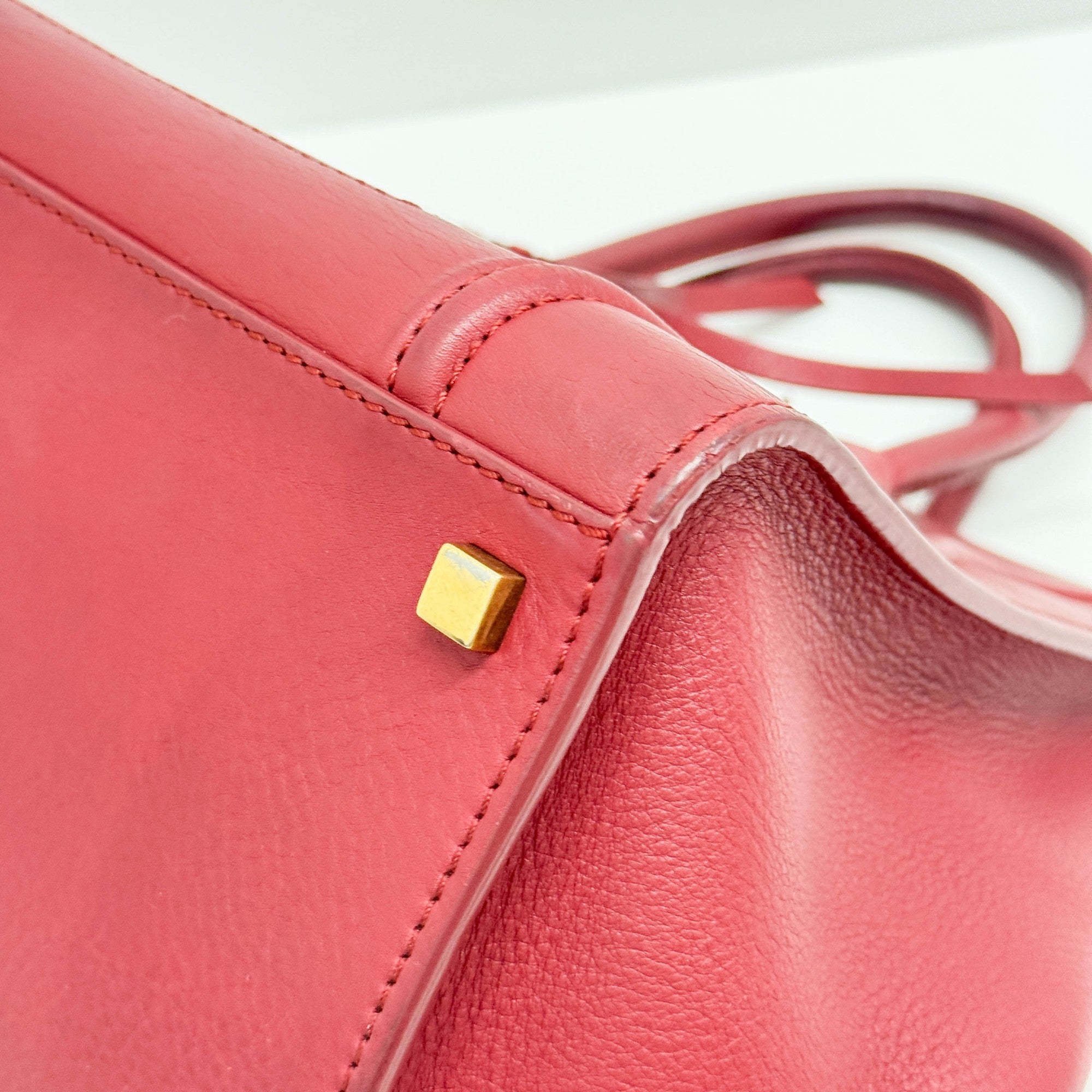 Luggage Phantom Red Leather Hand Bag