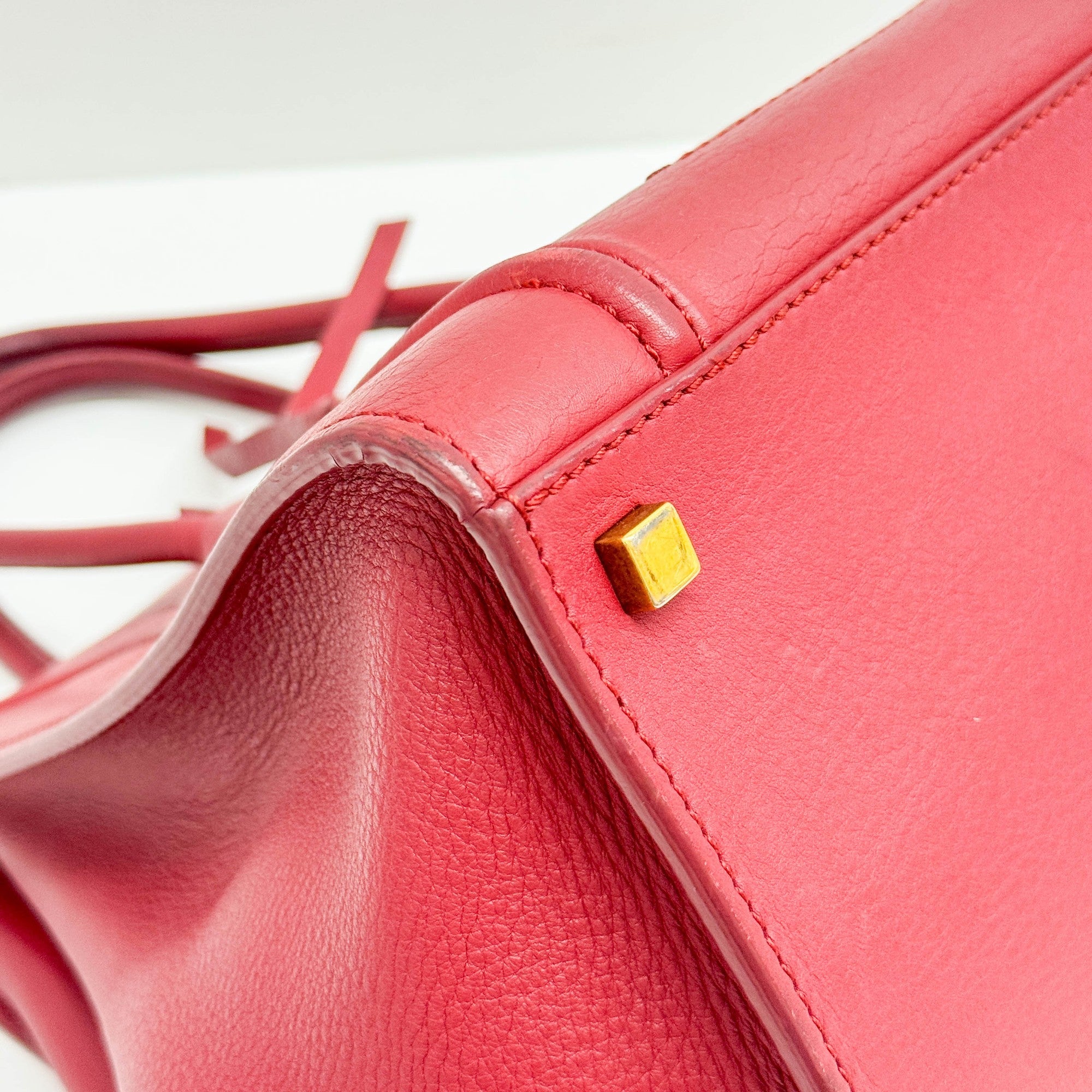 Luggage Phantom Red Leather Hand Bag