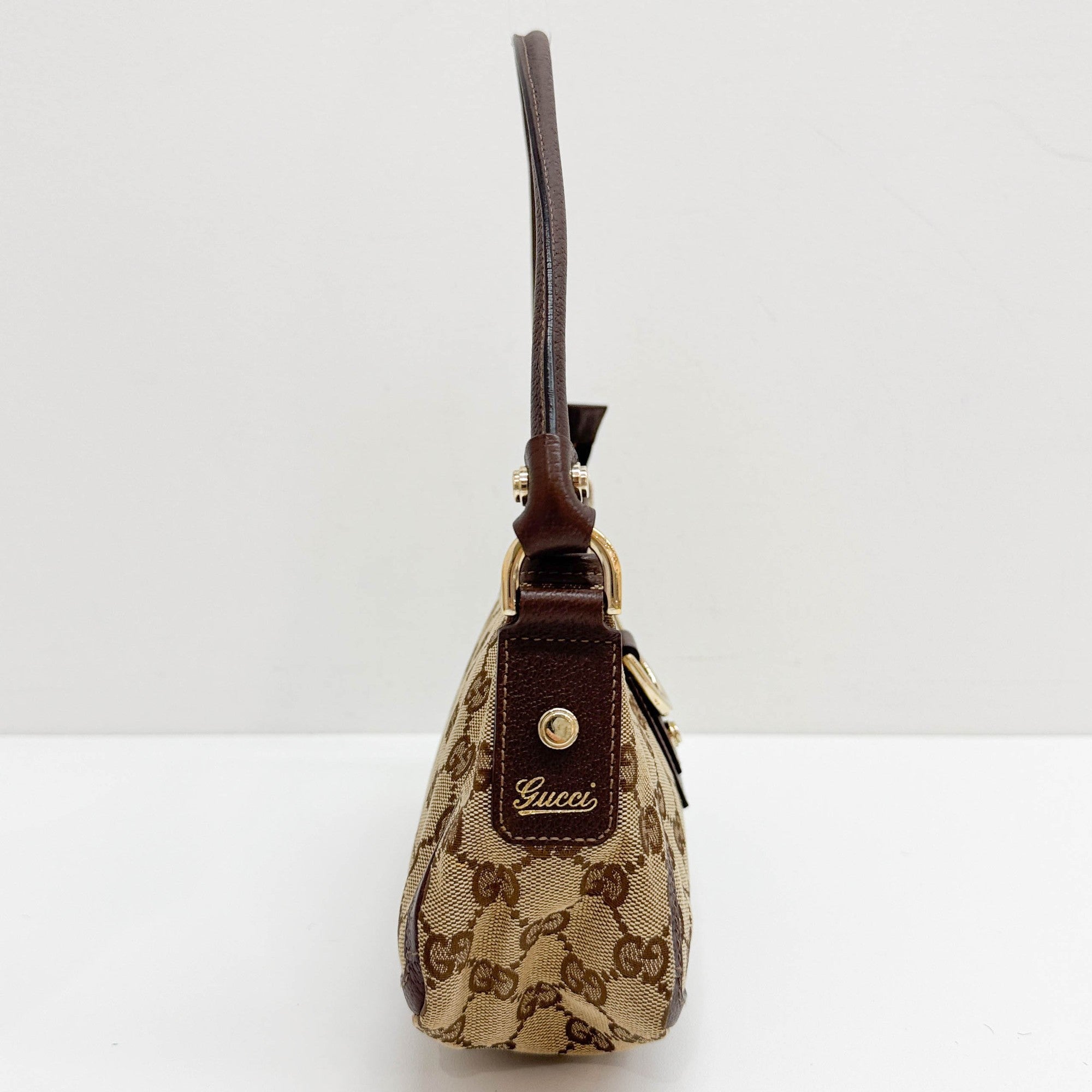 Abbey Brown GG Canvas Shoulder Bag