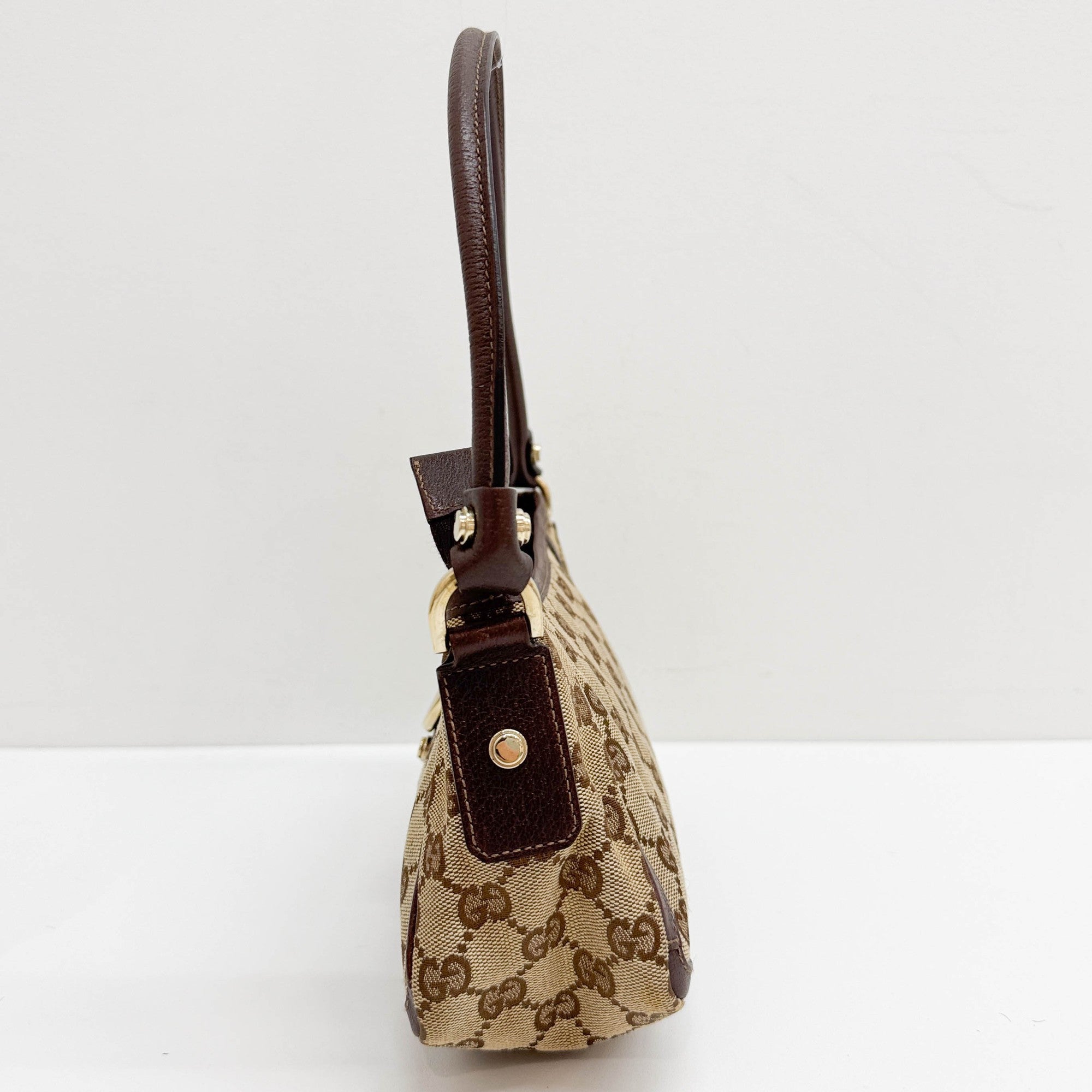 Abbey Brown GG Canvas Shoulder Bag