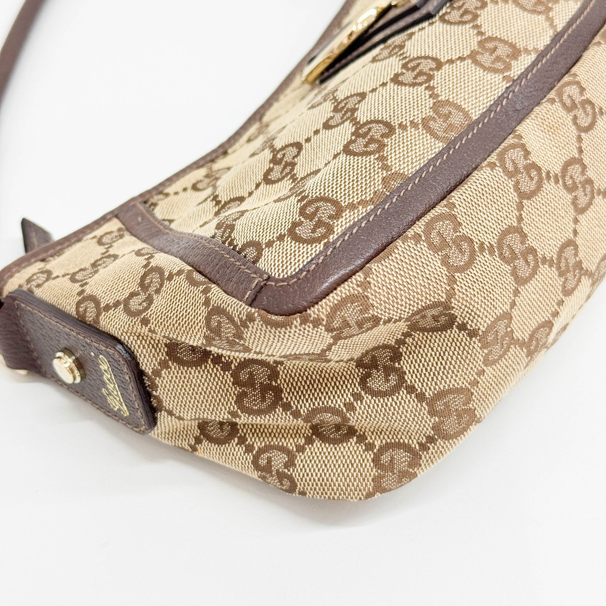 Abbey Brown GG Canvas Shoulder Bag