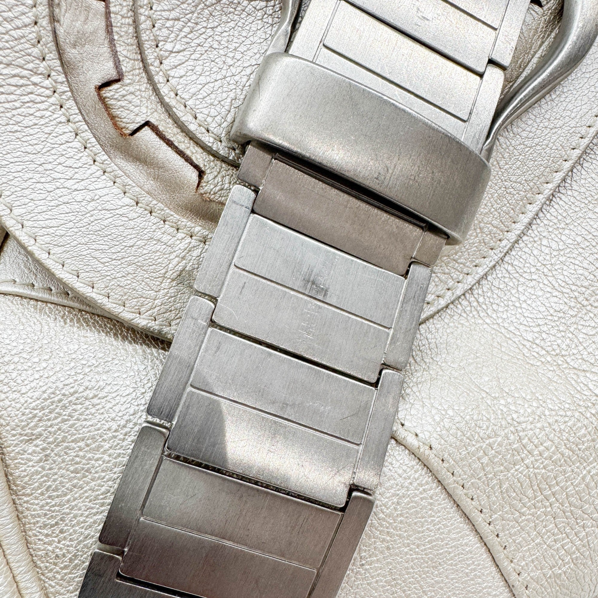 Gaucho Oyster Strap Champagne Leather Shoulder Bag