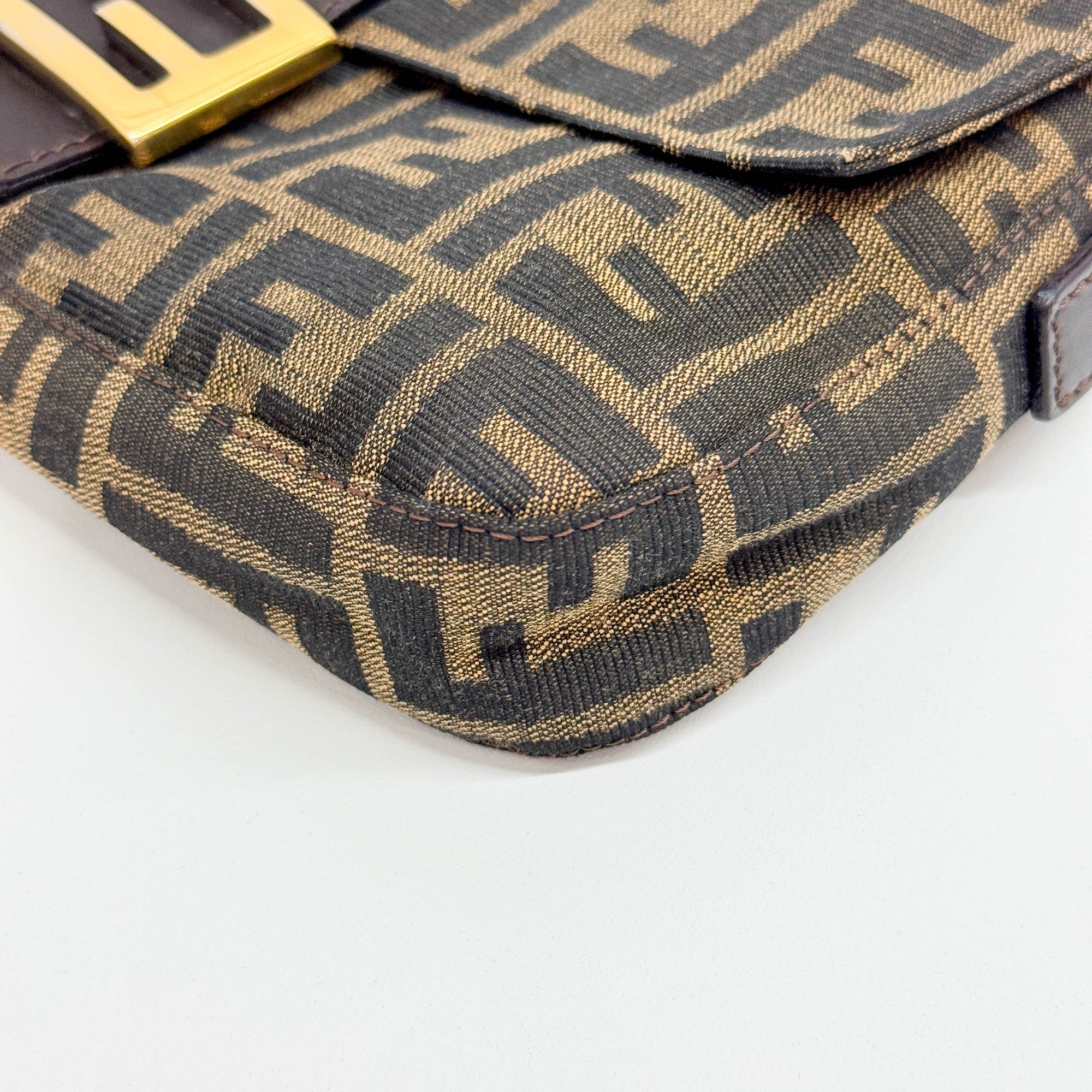 Baguette Brown Zucca Canvas Shoulder Bag