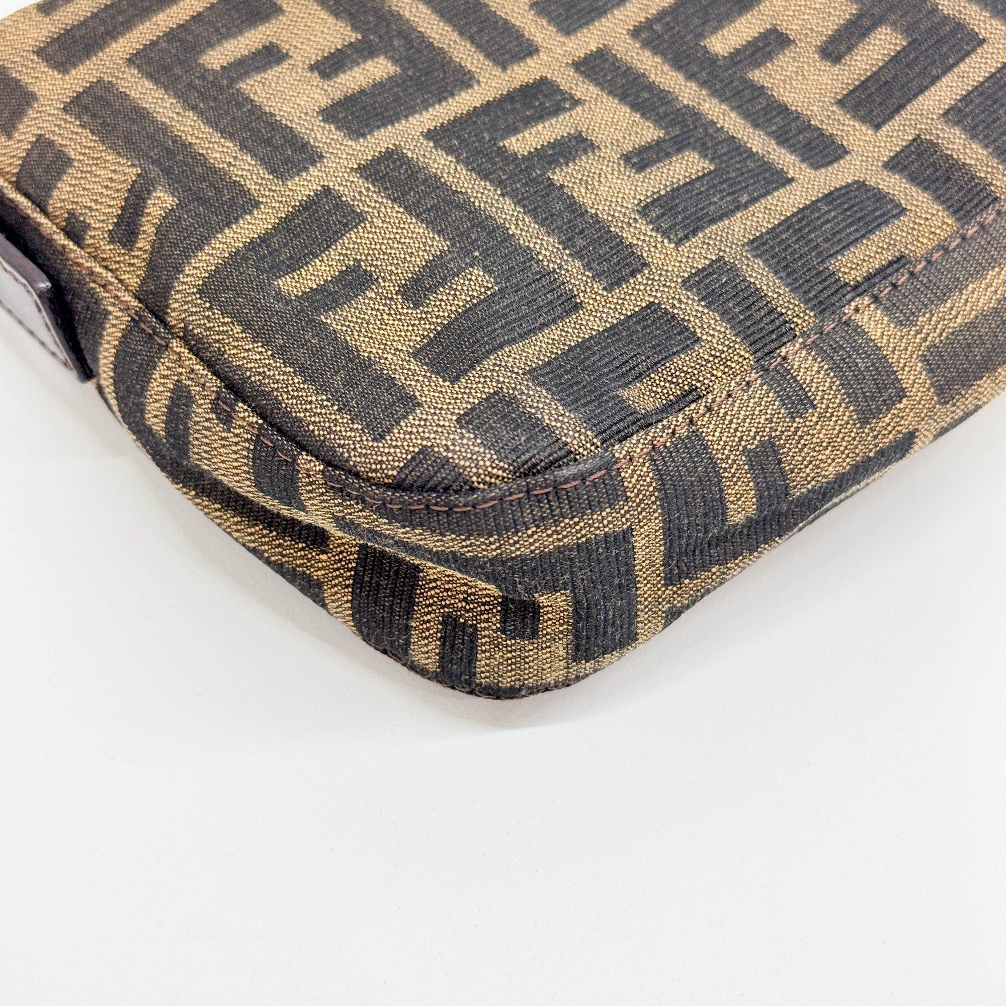 Baguette Brown Zucca Canvas Shoulder Bag