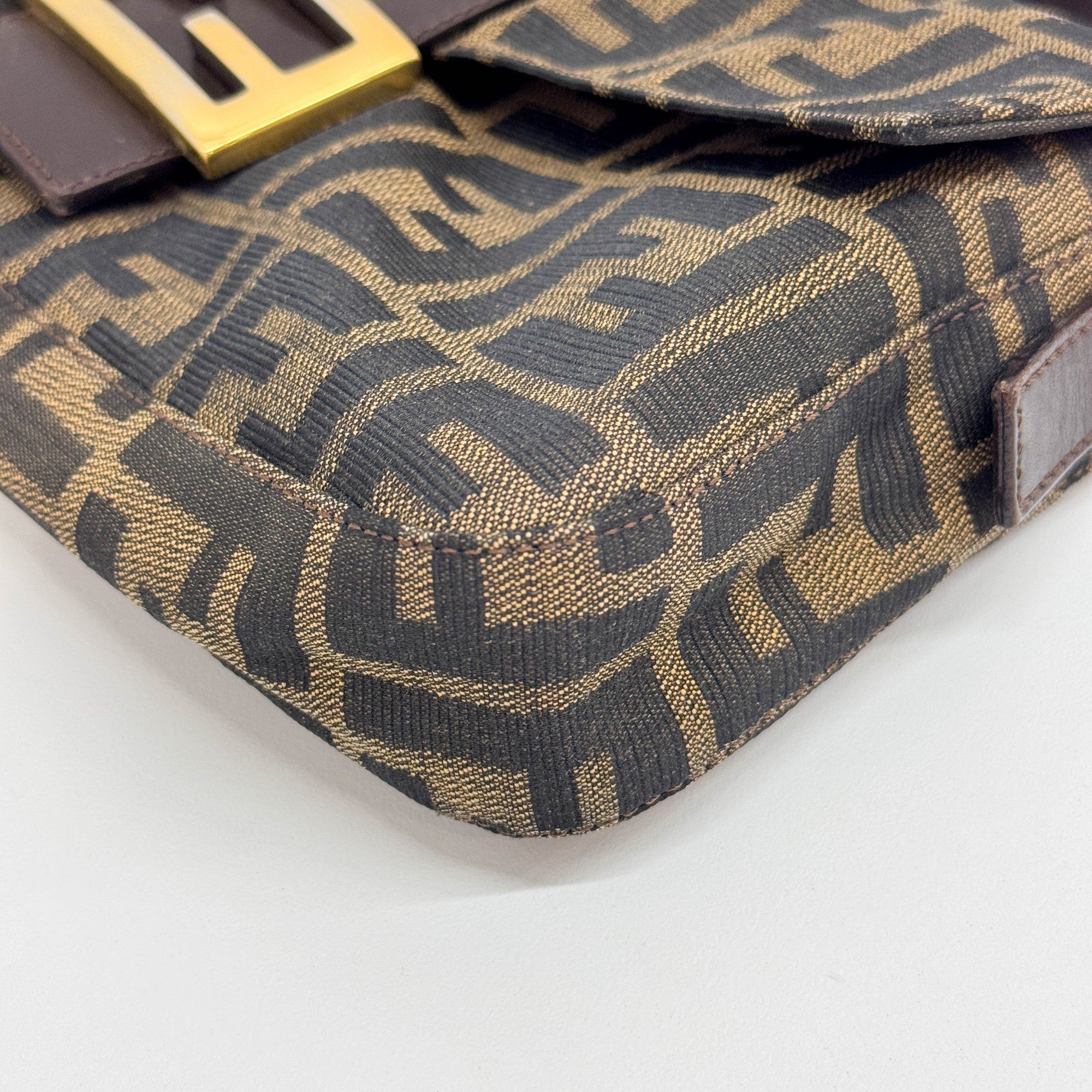 Baguette Brown Zucca Canvas Shoulder Bag