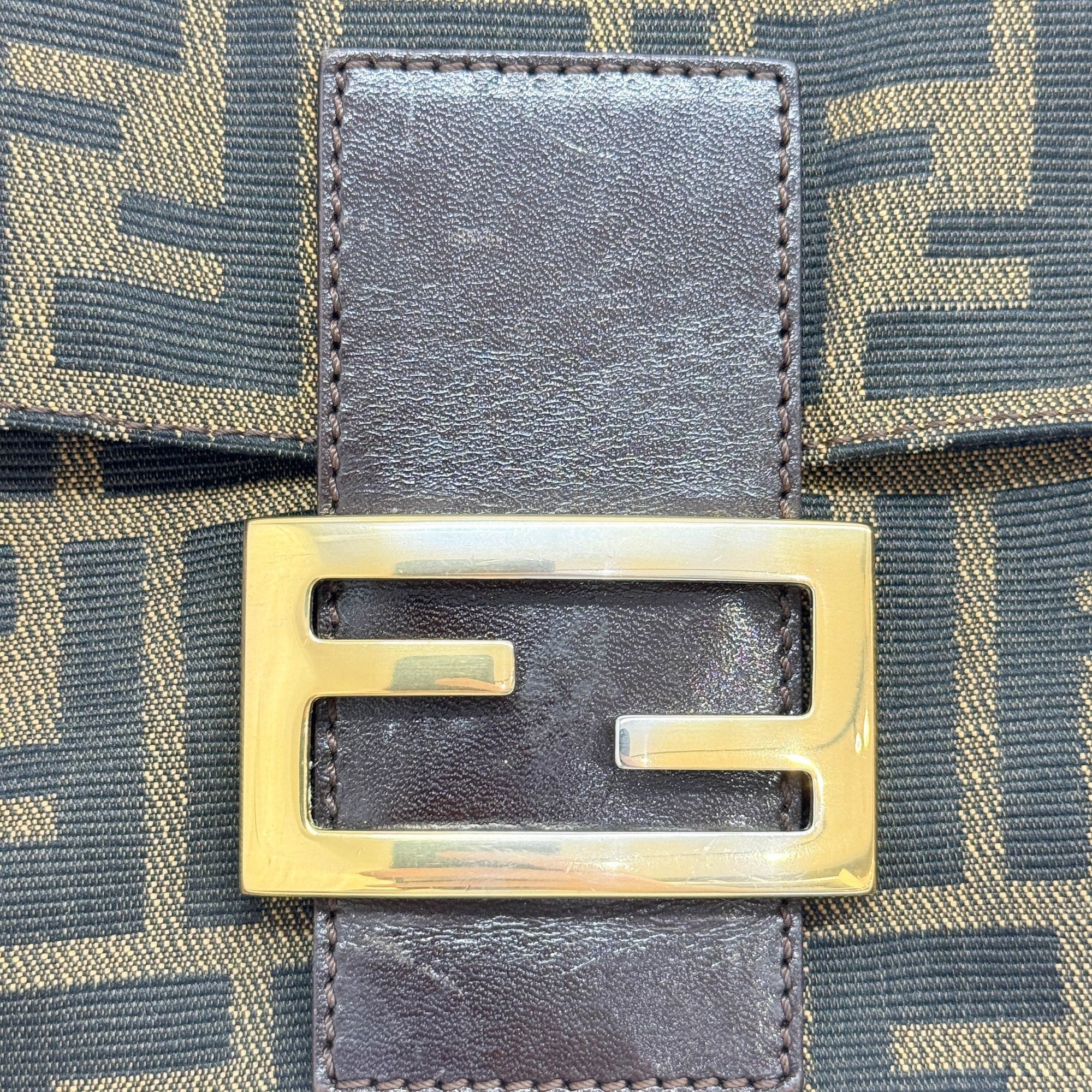 Baguette Brown Zucca Canvas Shoulder Bag