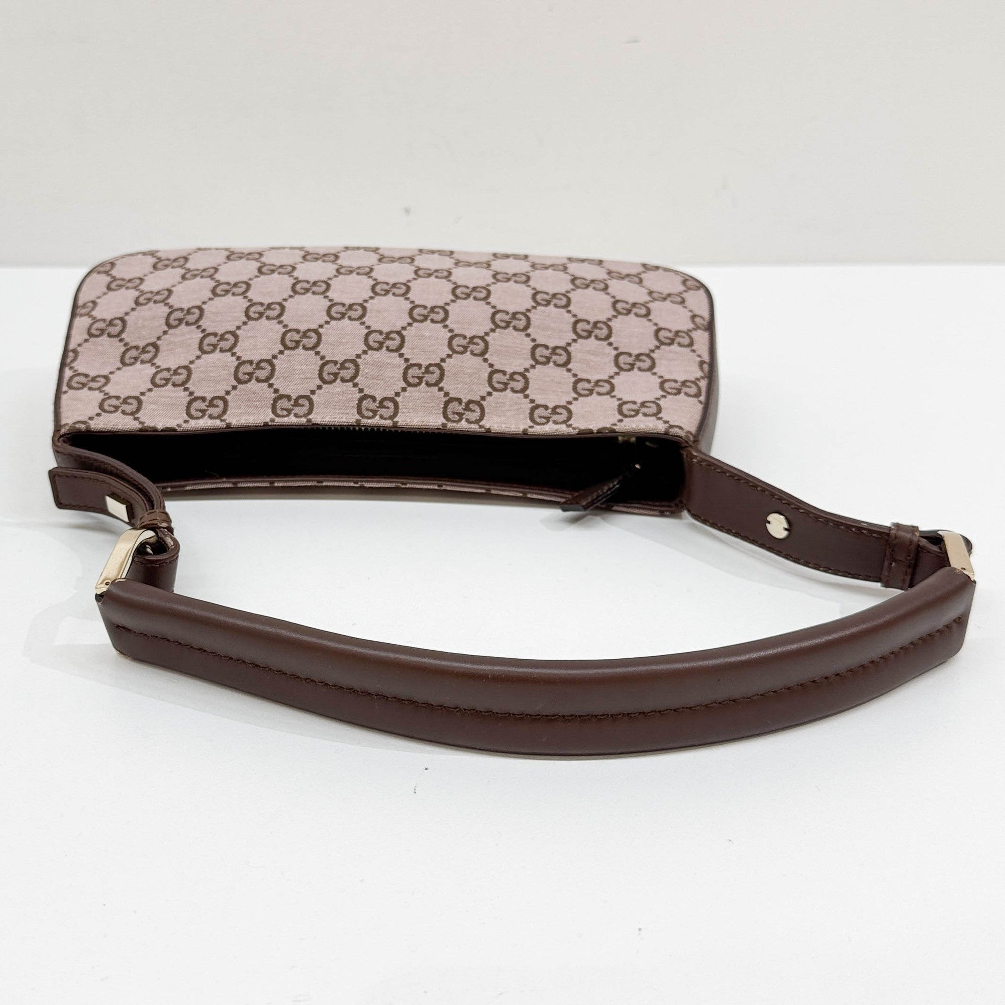 Pink GG Canvas Shoulder Bag