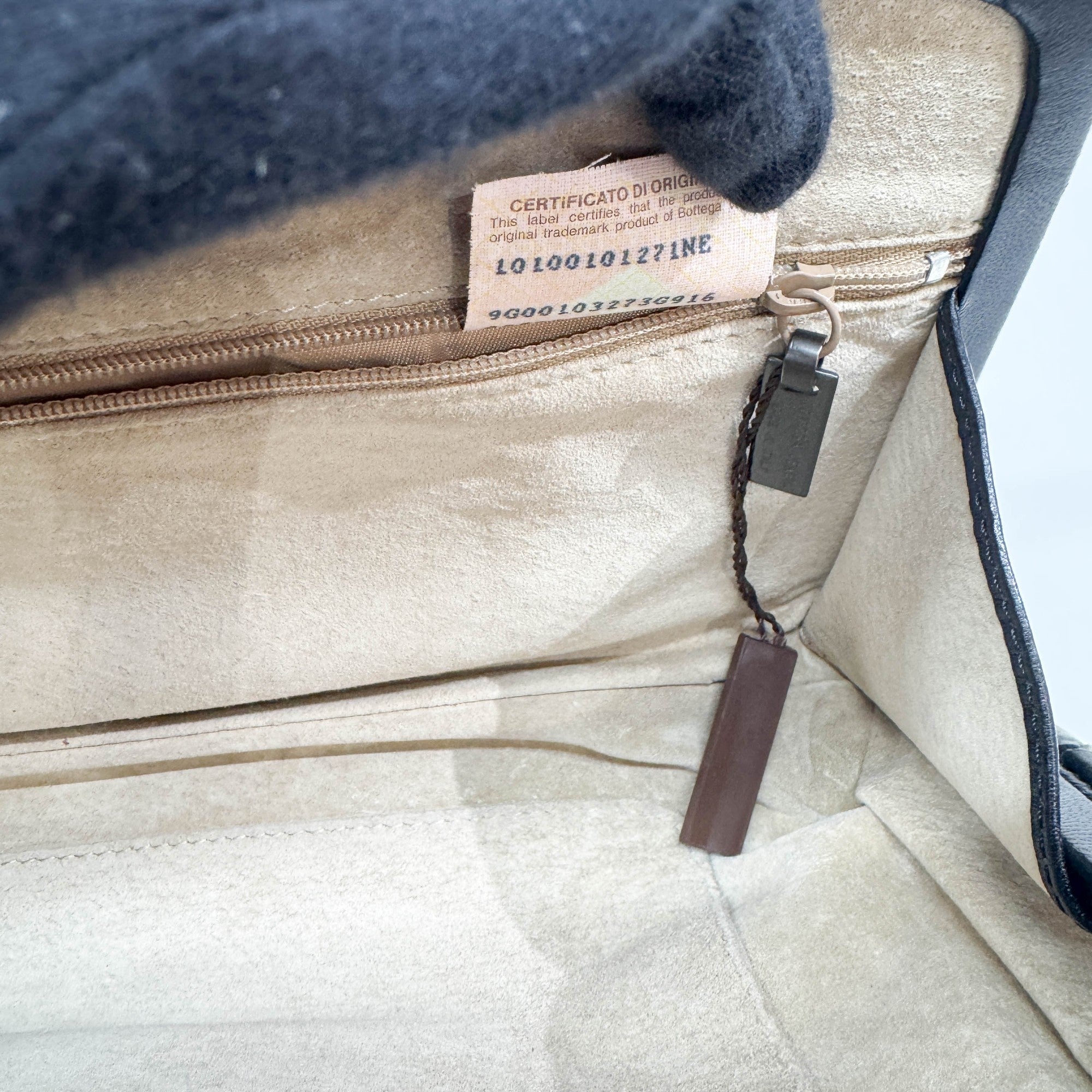 Intrecciato Black Leather Shoulder Bag