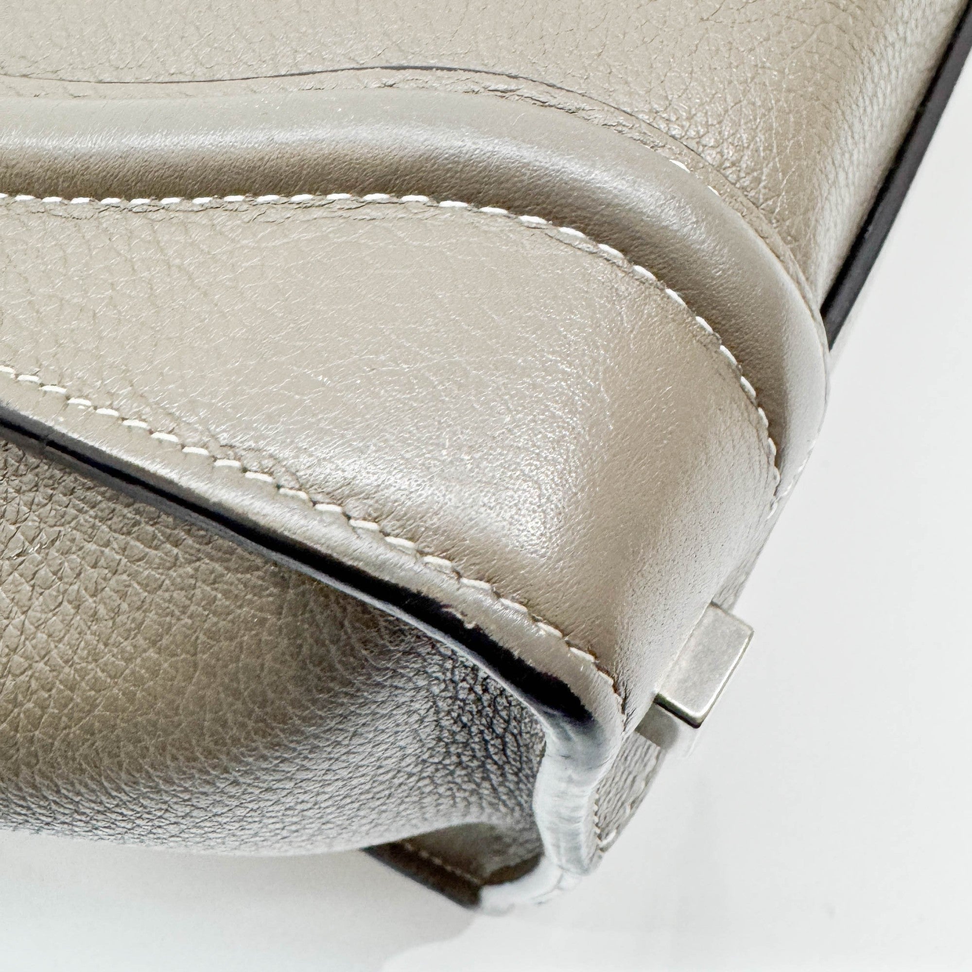 Micro Luggage Elephant Gray Leather Hand Bag