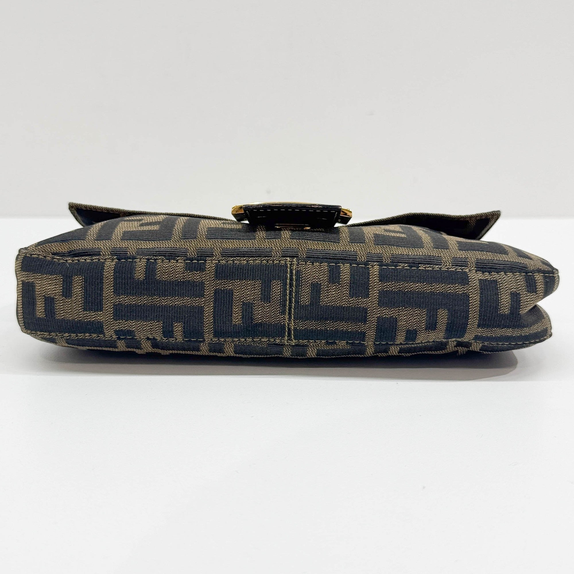 Baguette Brown Zucca Canvas Shoulder Bag