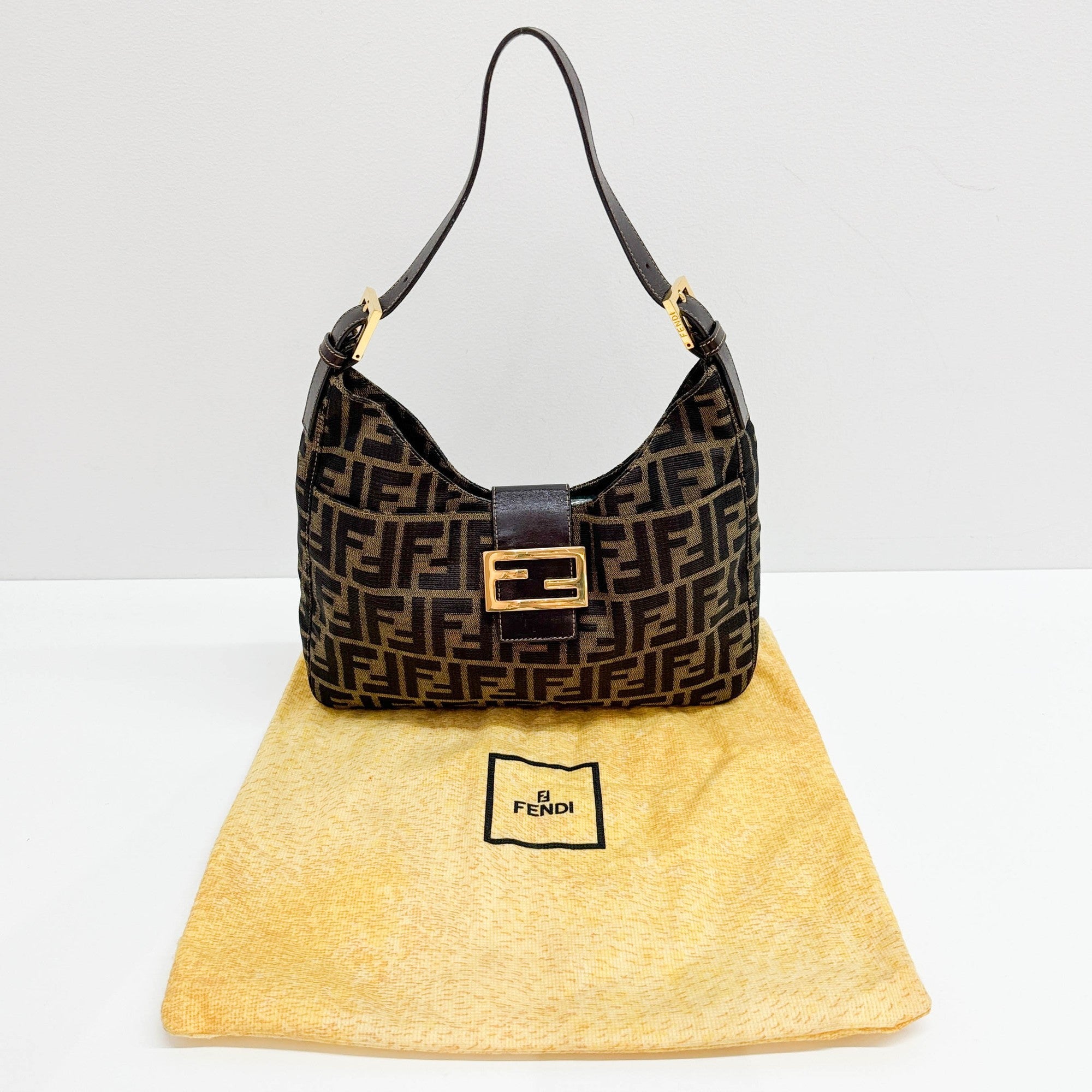 Zucca Brown Canvas Shoulder Bag