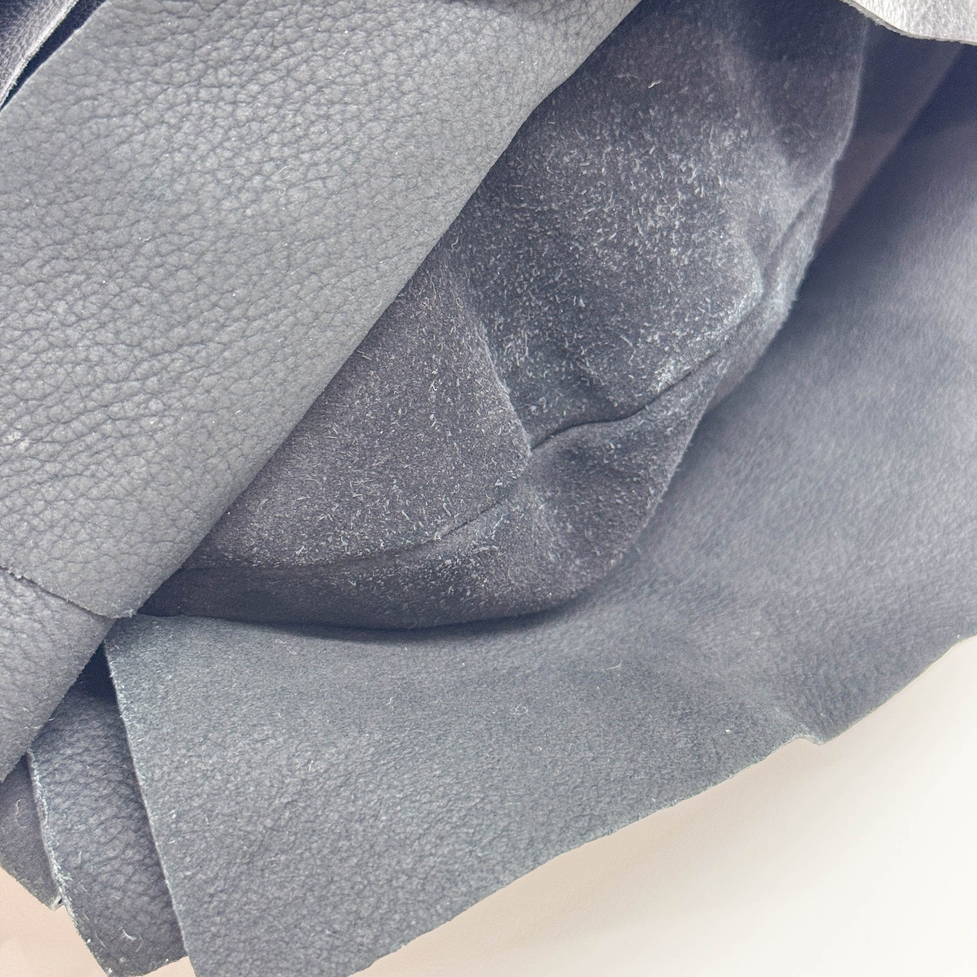 Saint Tropez Black Leather Shoulder Bag