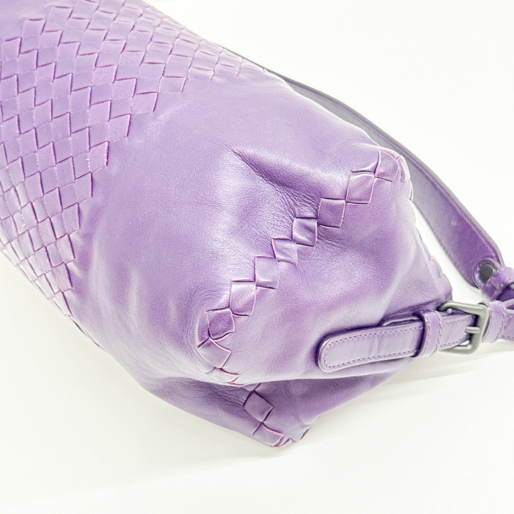 Intrecciato Purple Leather Shoulder Bag