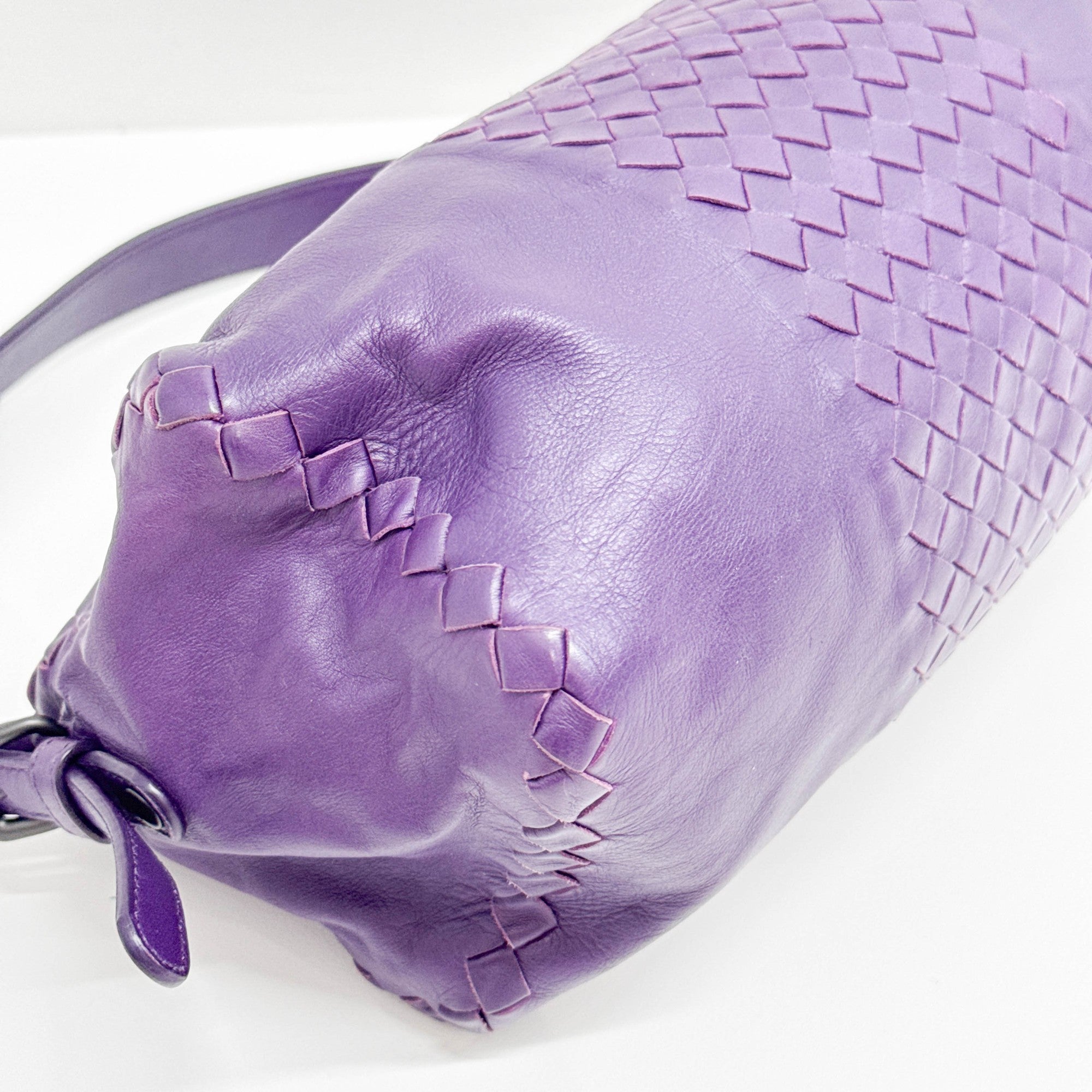 Intrecciato Purple Leather Shoulder Bag