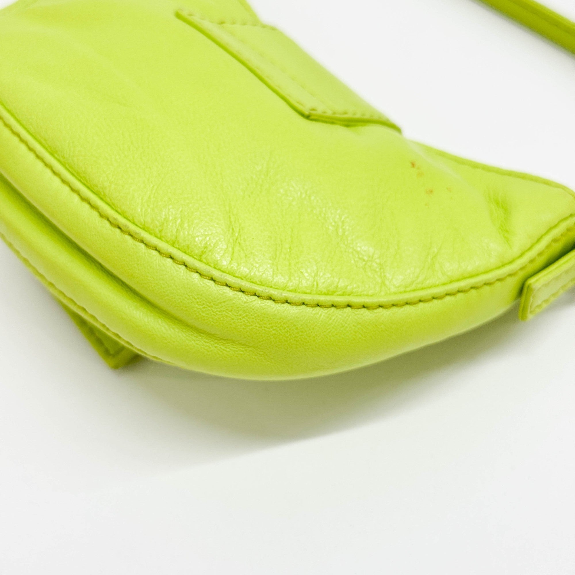 Mini Croissant Lime Leather Hand Bag