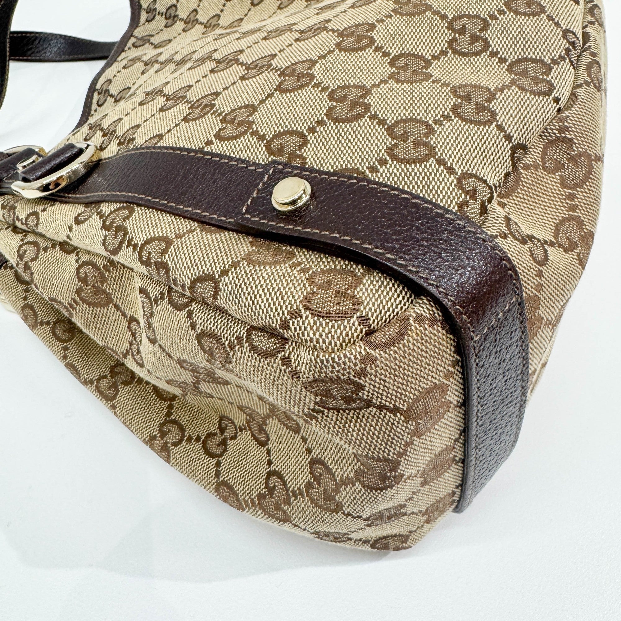 Abbey Brown GG Canvas Shoulder Bag