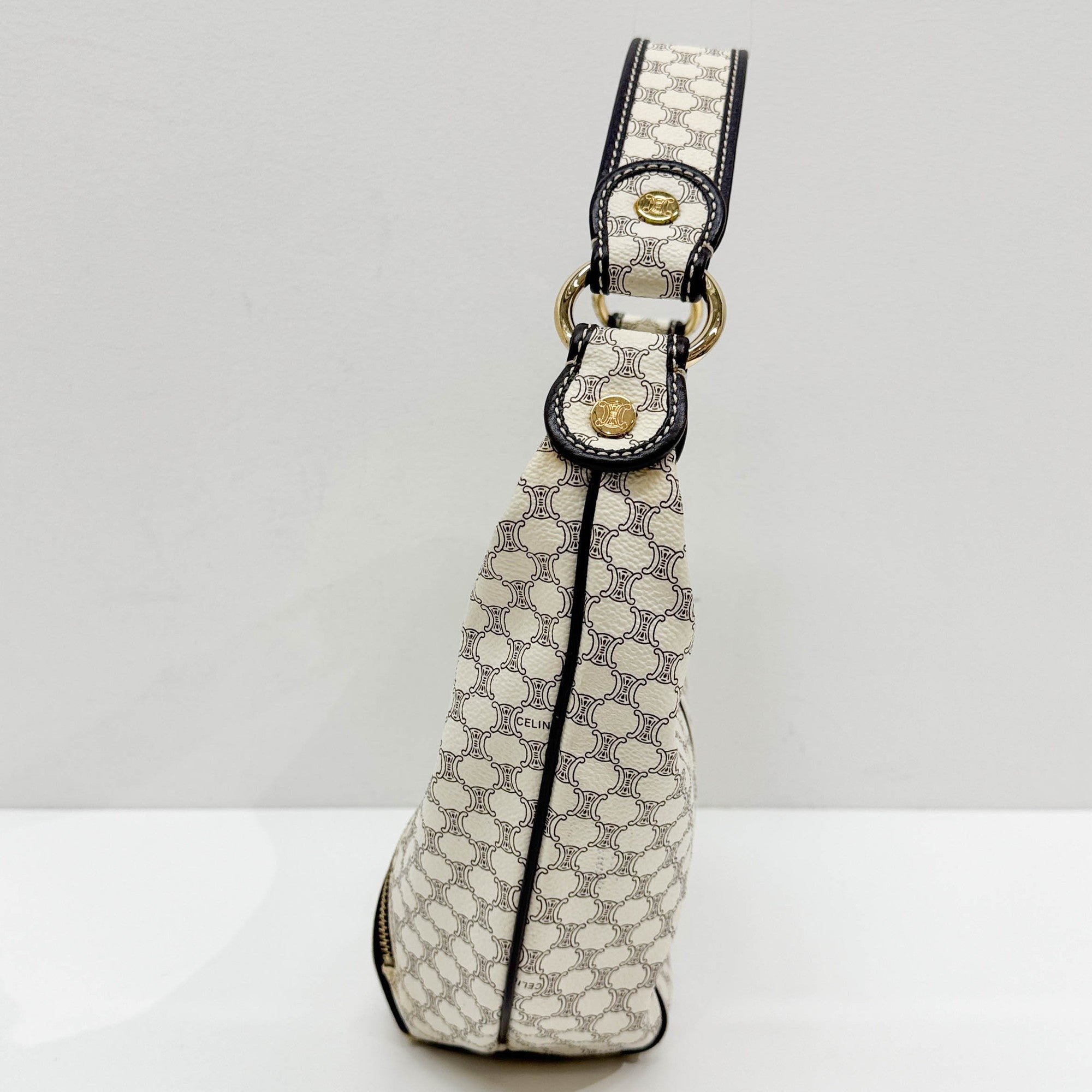 White Macadam Triomphe Leather Hobo Bag