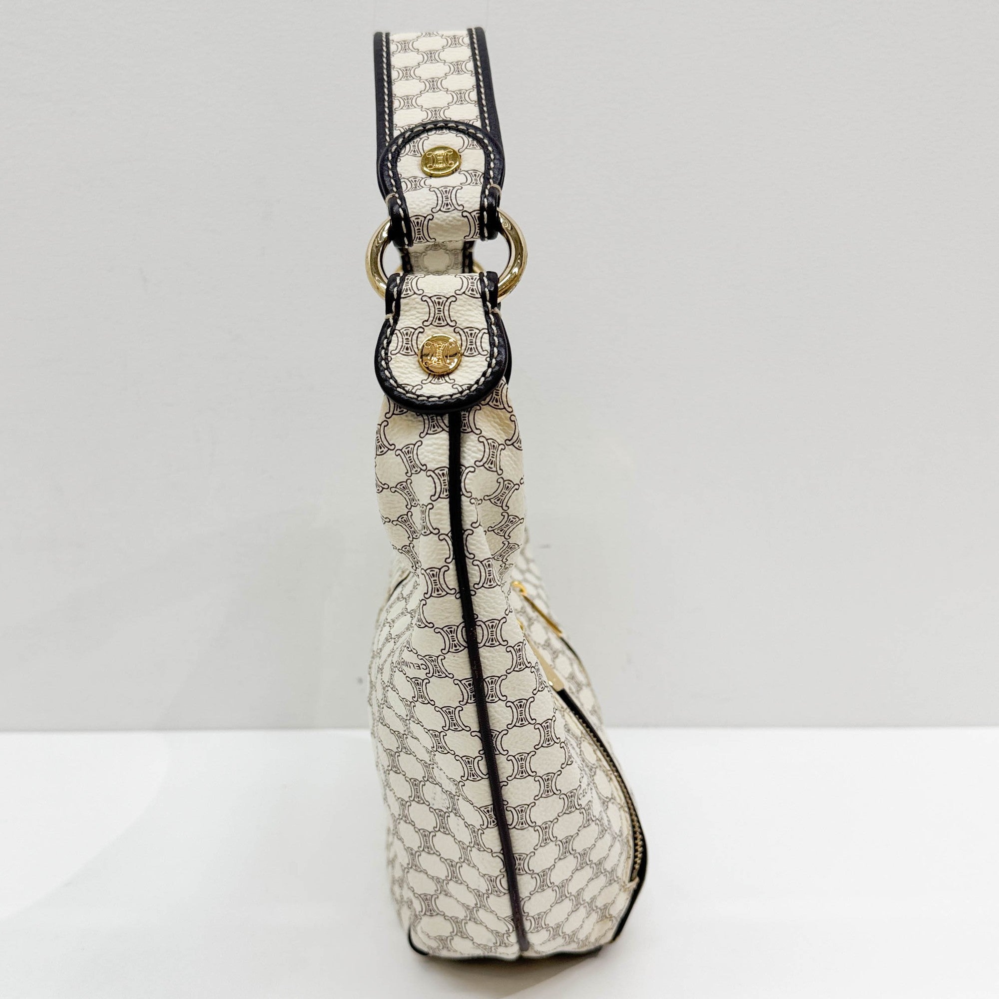 White Macadam Triomphe Leather Hobo Bag