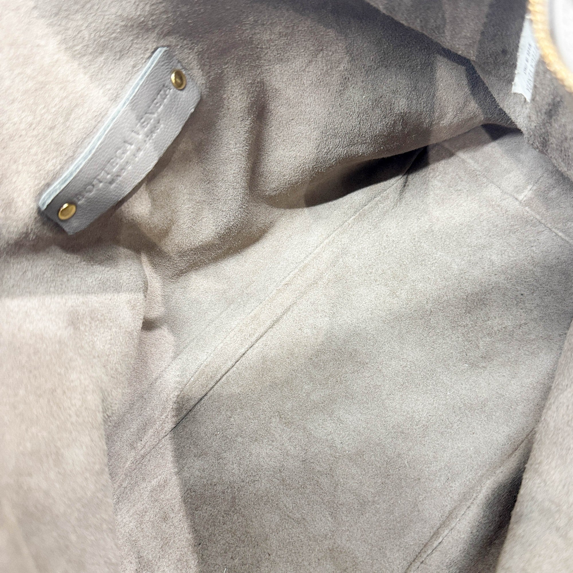 Inrecciato Elephant Gray Leather Shoulder Bag