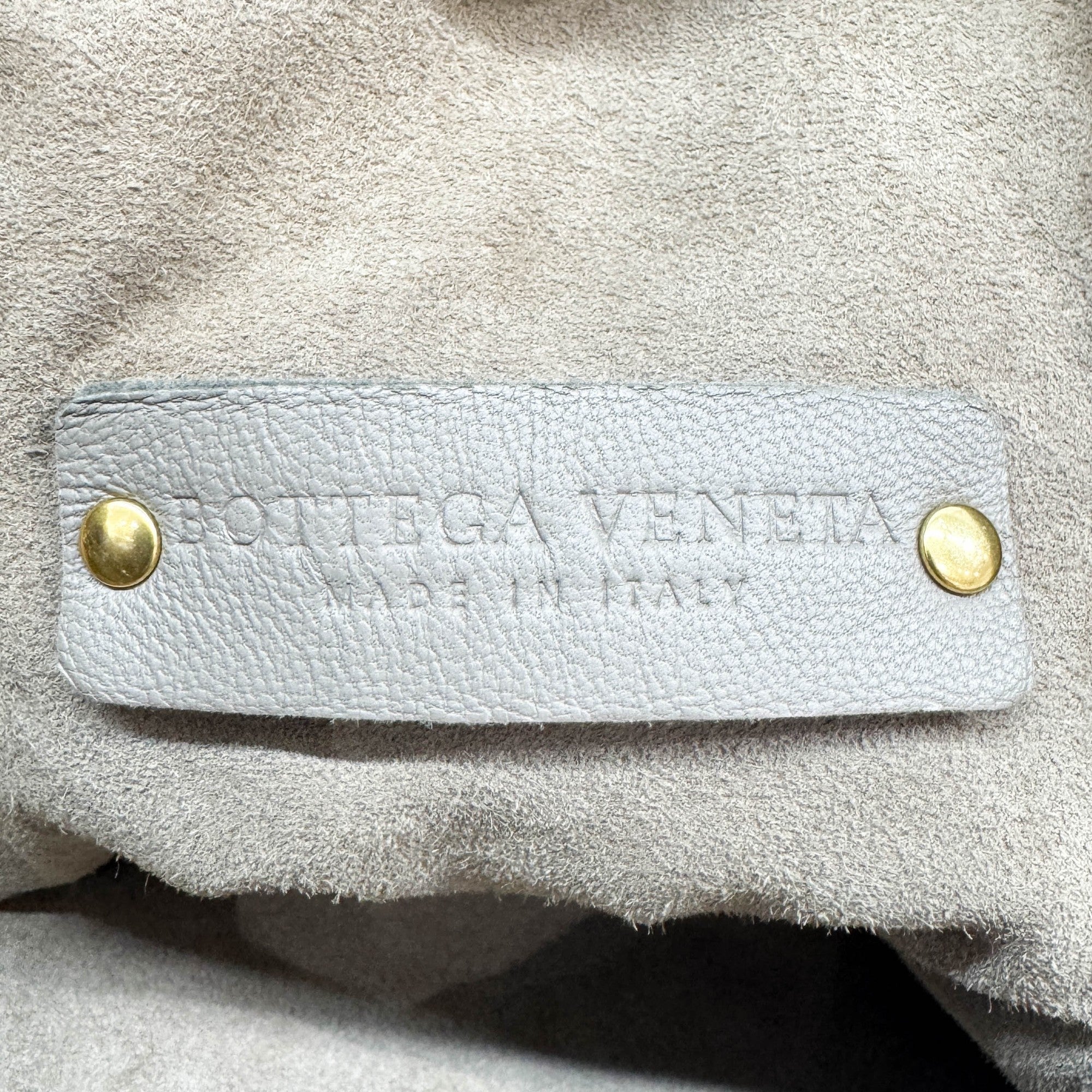 Inrecciato Elephant Gray Leather Shoulder Bag