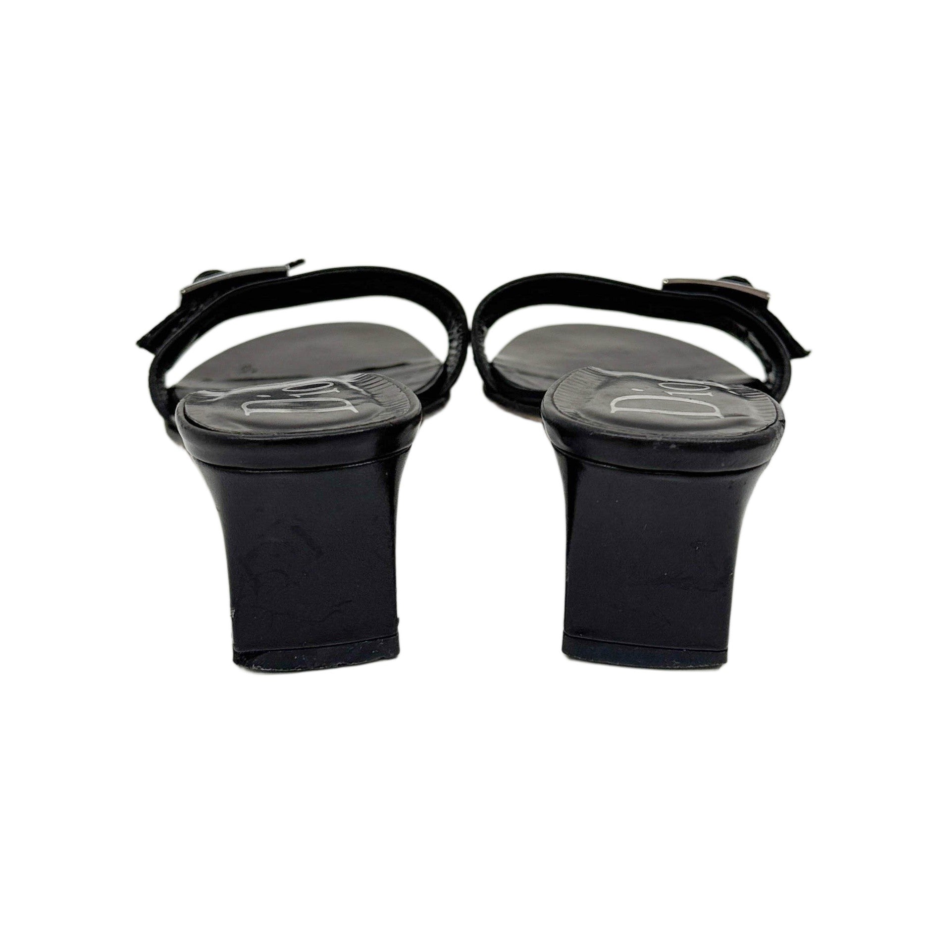 Size 37 1/2 EU Black Trotter Canvas Heels