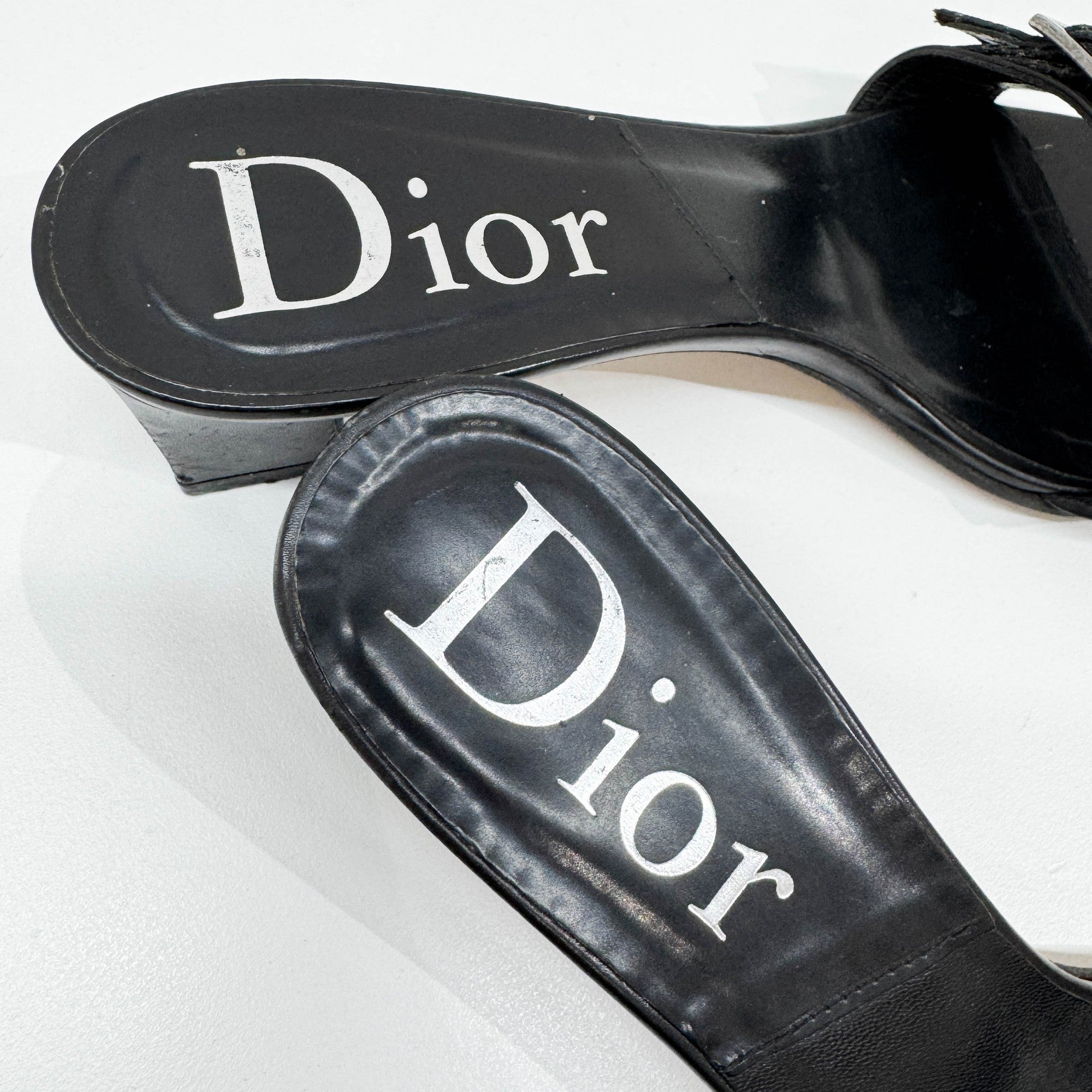 Size 37 1/2 EU Black Trotter Canvas Heels