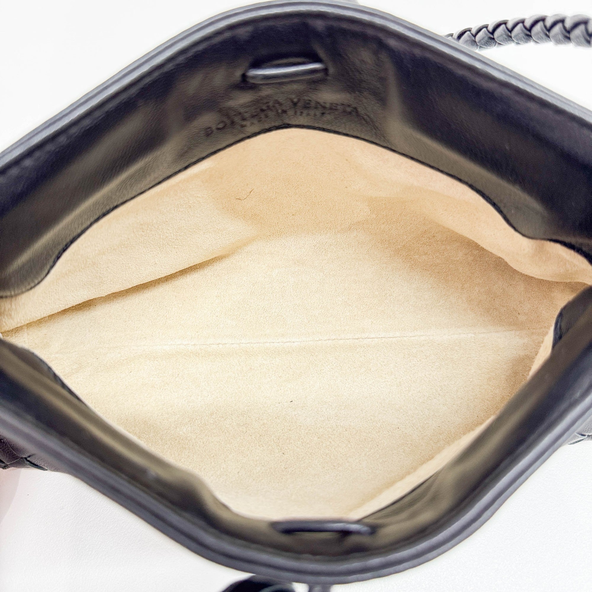 Intrecciato Black Leather Shoulder Bag