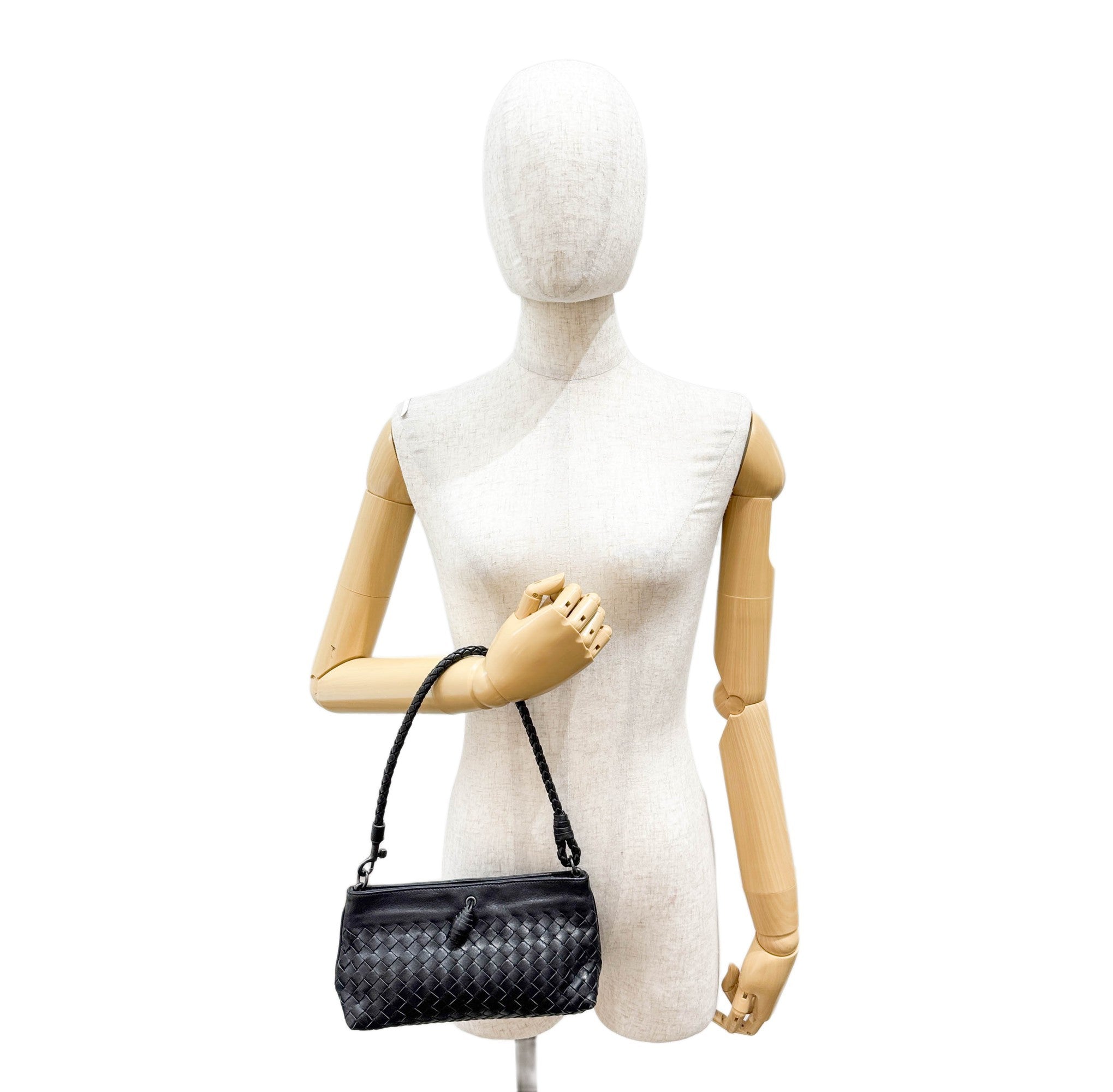 Intrecciato Black Leather Shoulder Bag