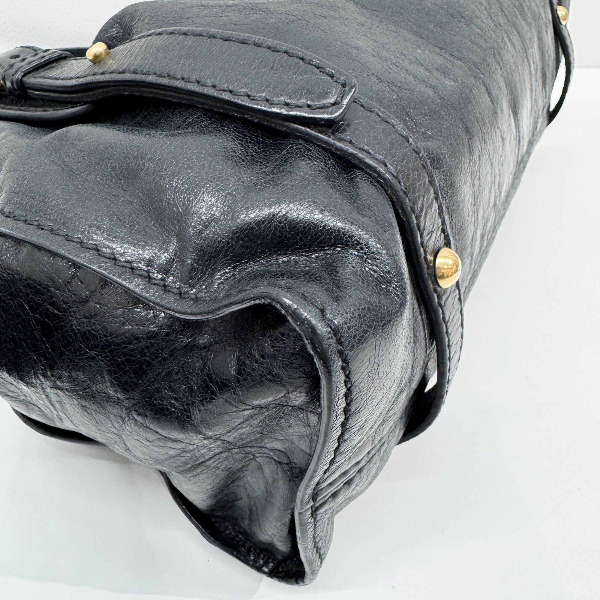 Vitello Lux Bow Black Leather Shoulder Bag