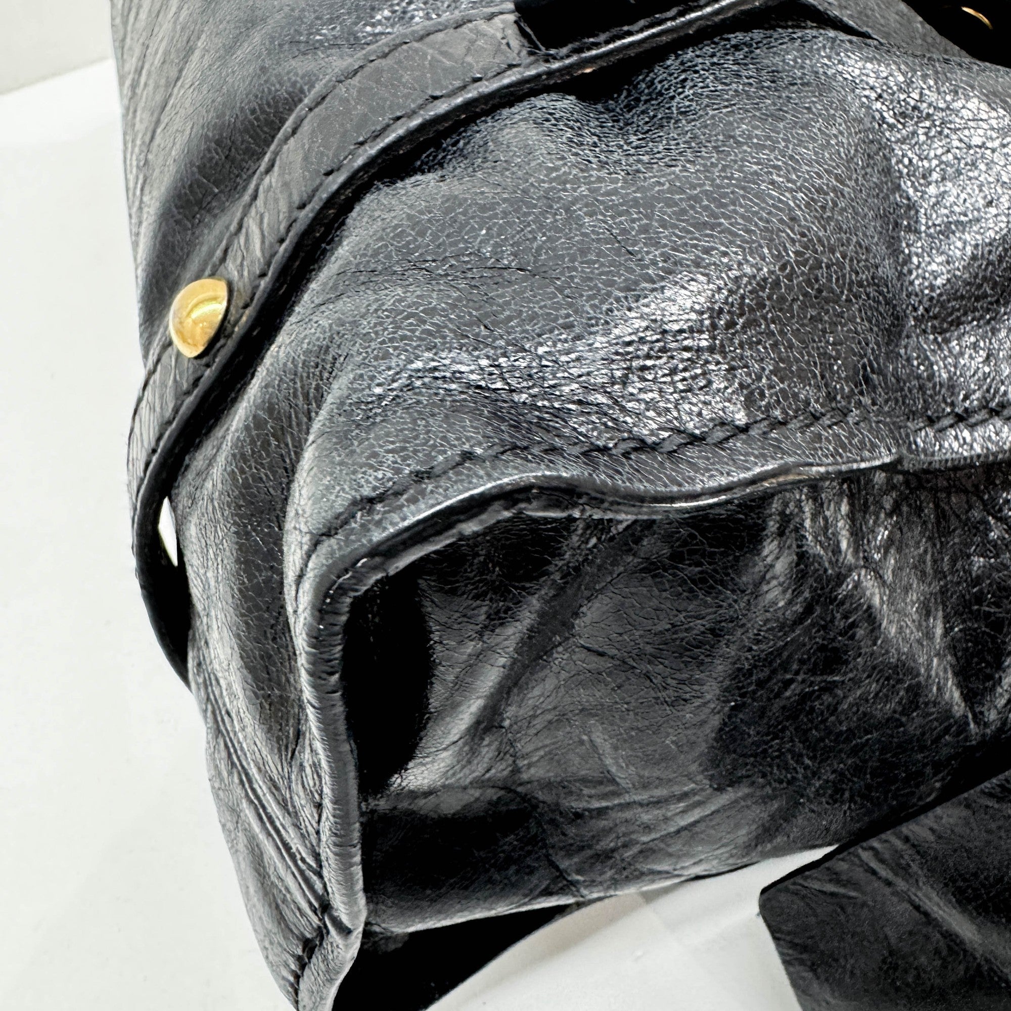 Vitello Lux Bow Black Leather Shoulder Bag