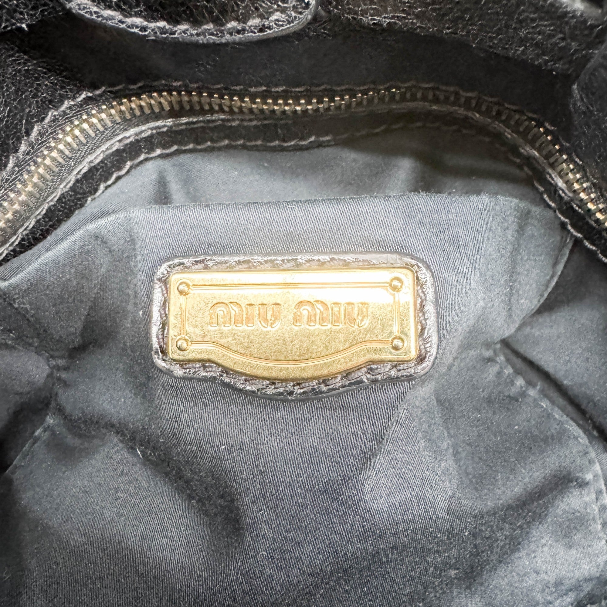 Vitello Lux Bow Black Leather Shoulder Bag