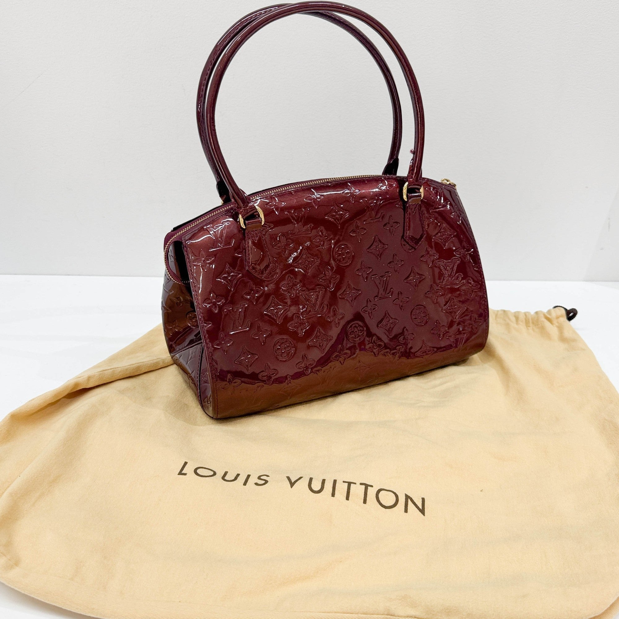 Vernis Sherwood Metallic Bordeaux Monogram Leather Hand Bag
