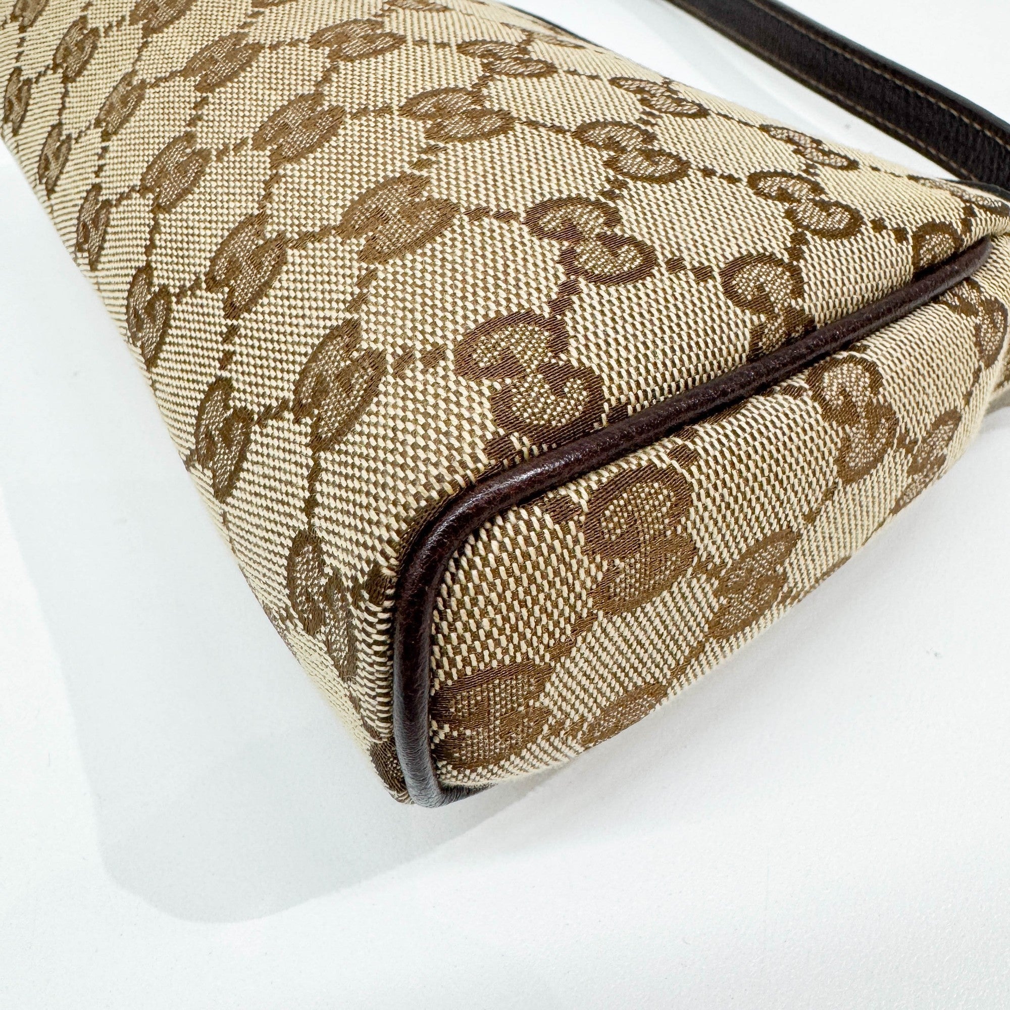 Abbey Brown GG Canvas Shoulder Bag