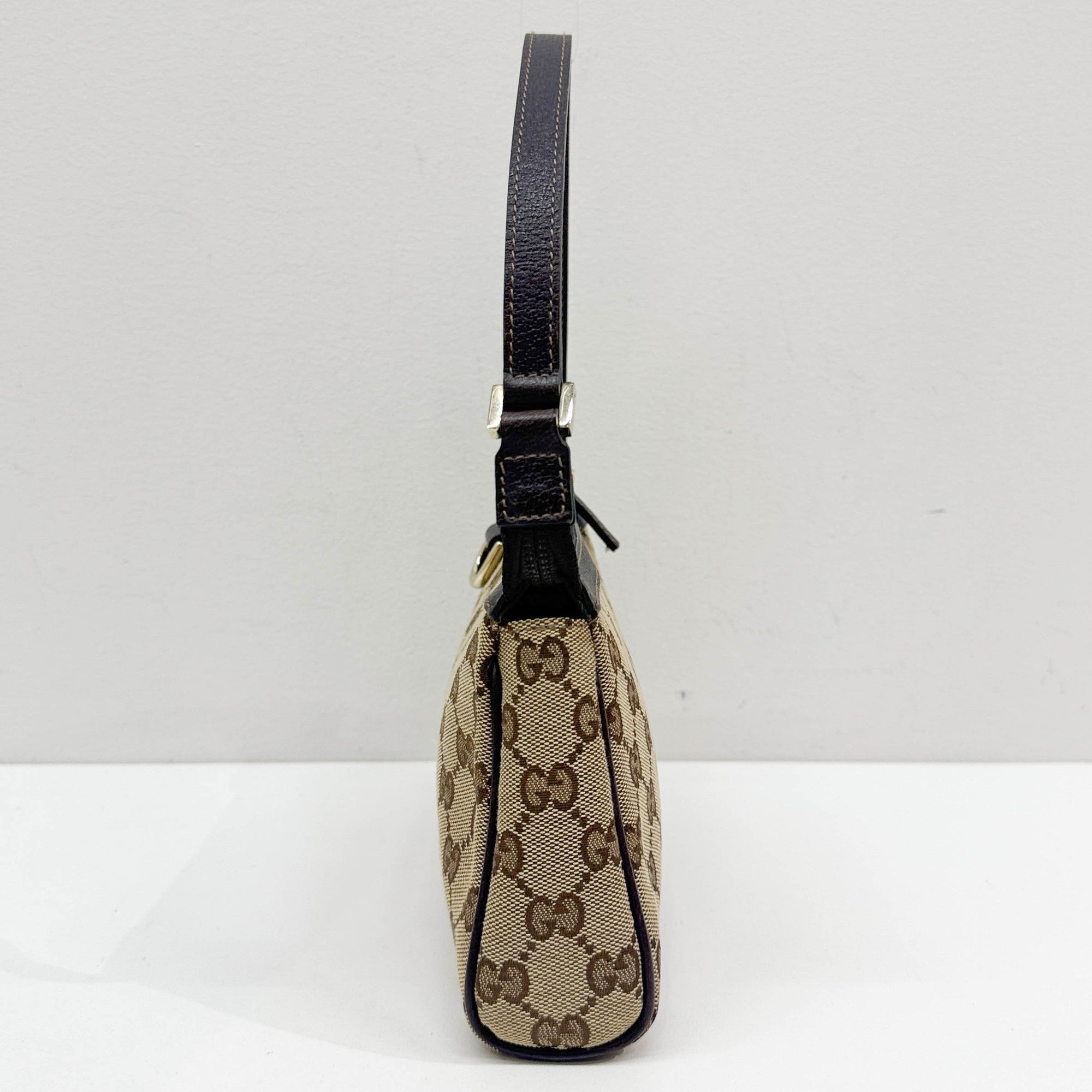 Abbey Brown GG Canvas Shoulder Bag