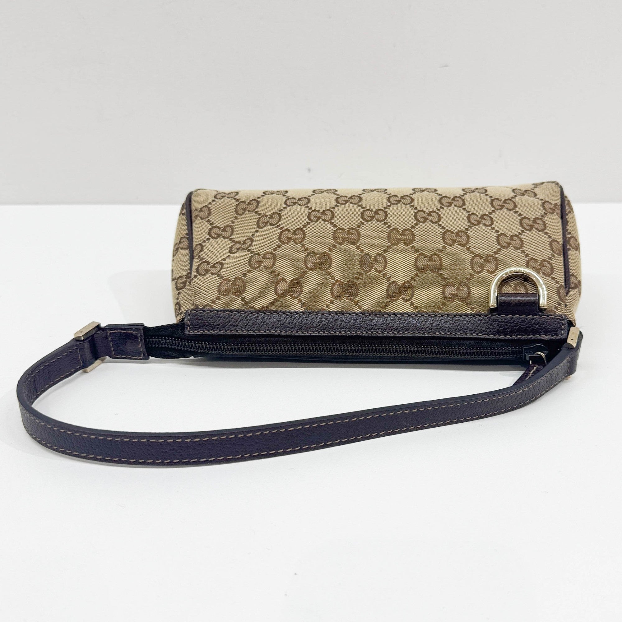 Abbey Brown GG Canvas Shoulder Bag