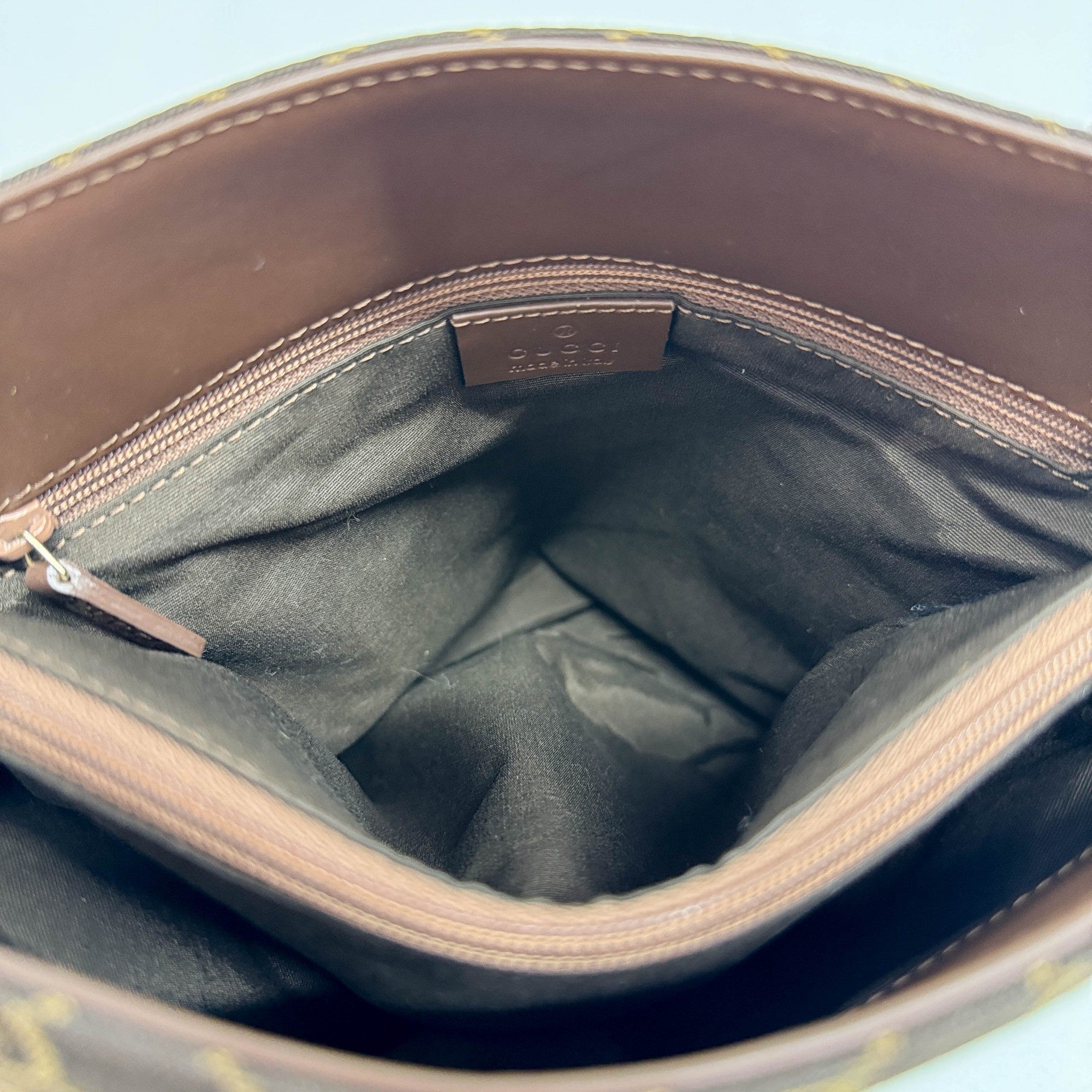 Bucket Brown GG Canvas Shoulder Bag