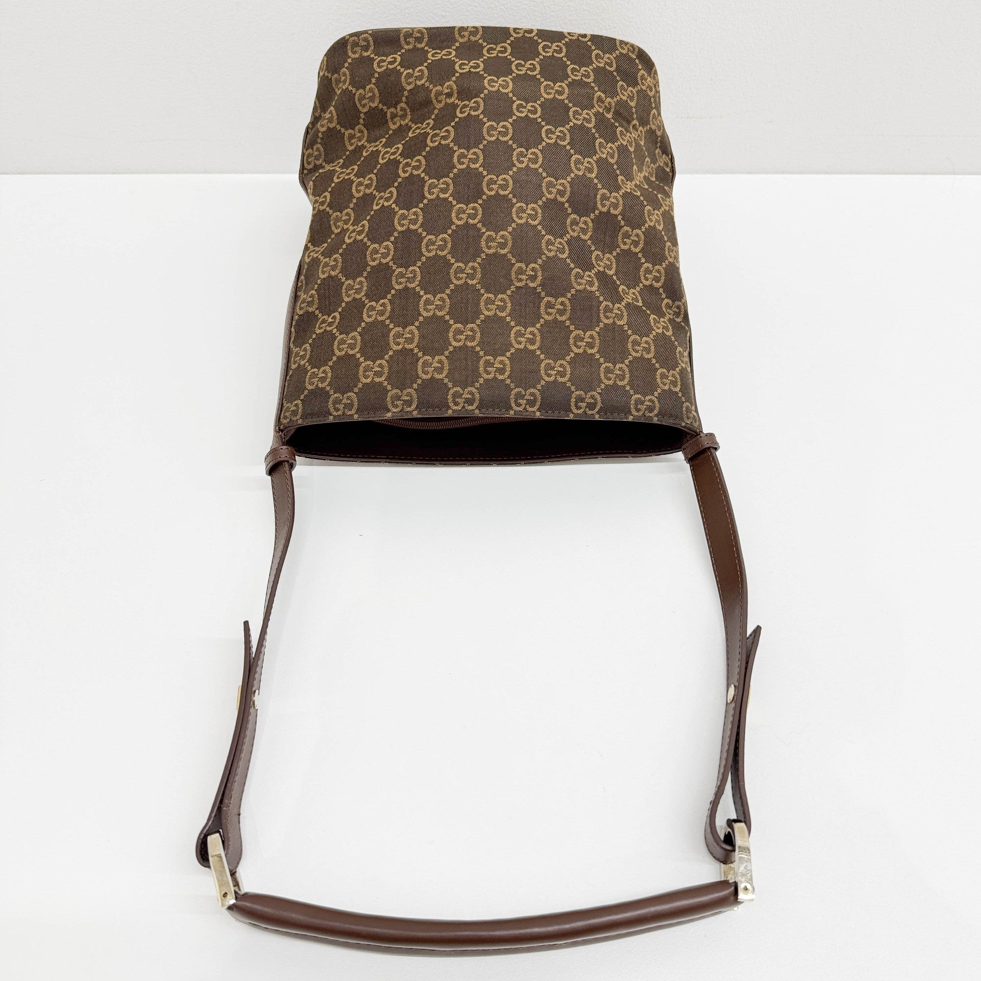 Bucket Brown GG Canvas Shoulder Bag