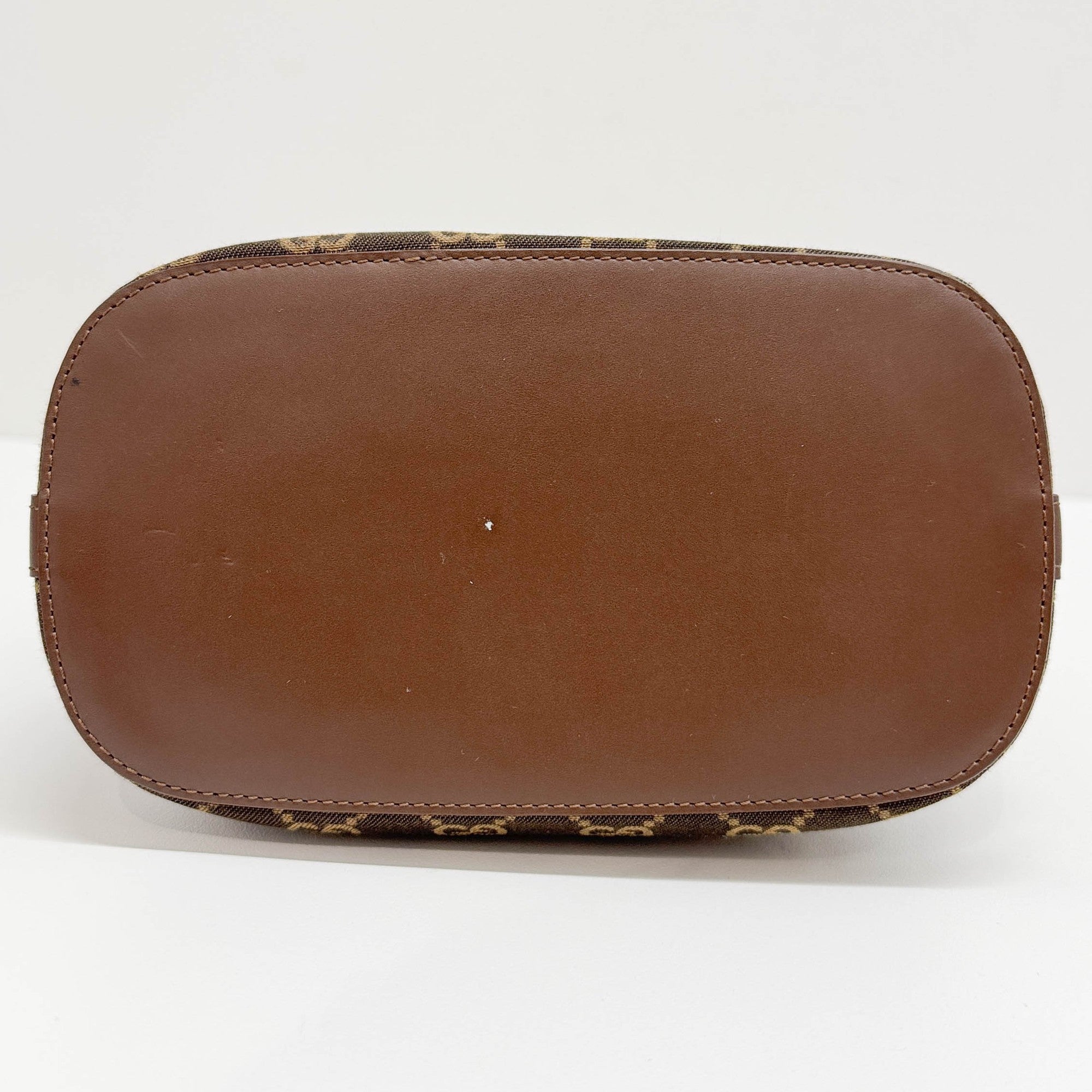 Bucket Brown GG Canvas Shoulder Bag