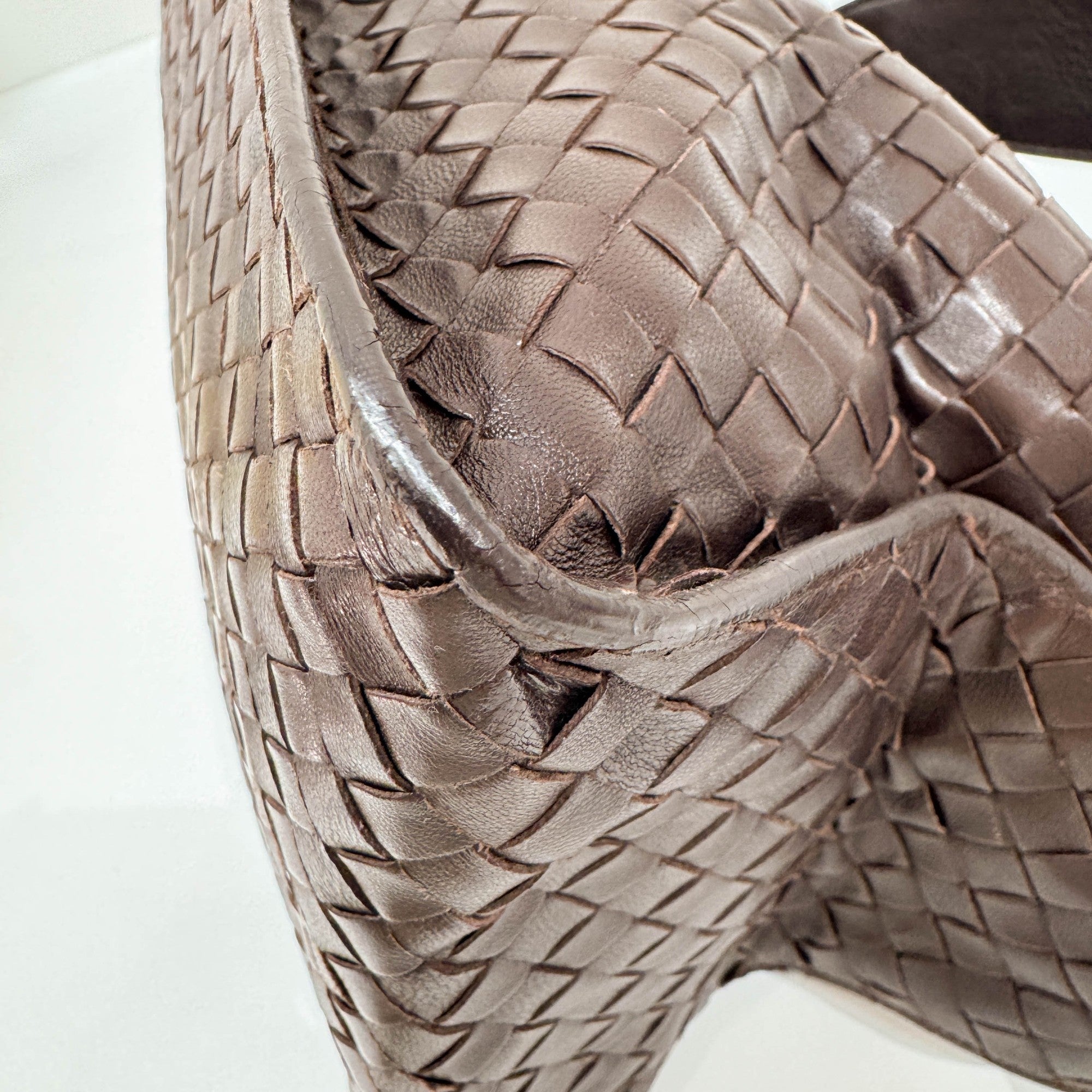 Intrecciato Brown Leather Shoulder Bag