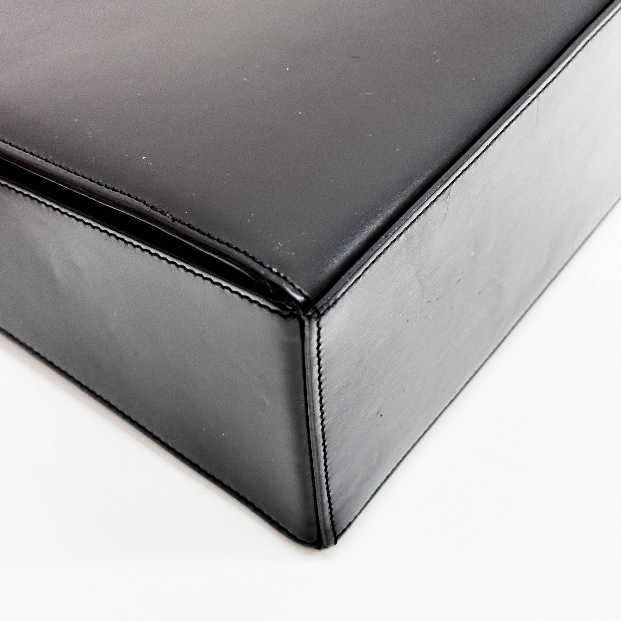 Panthere Black Leather Hand Bag