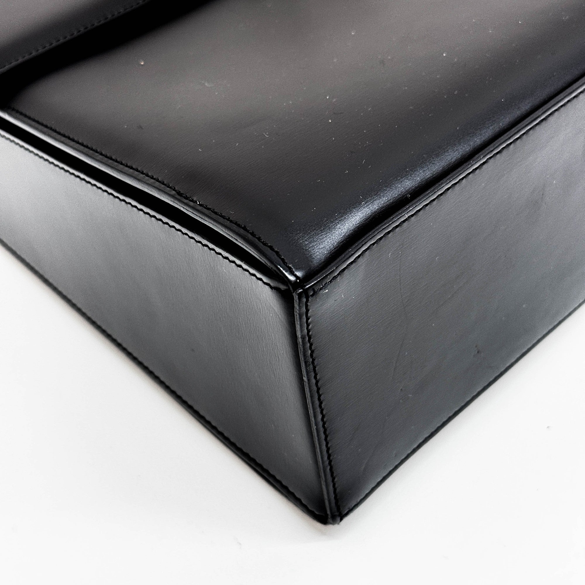 Panthere Black Leather Hand Bag