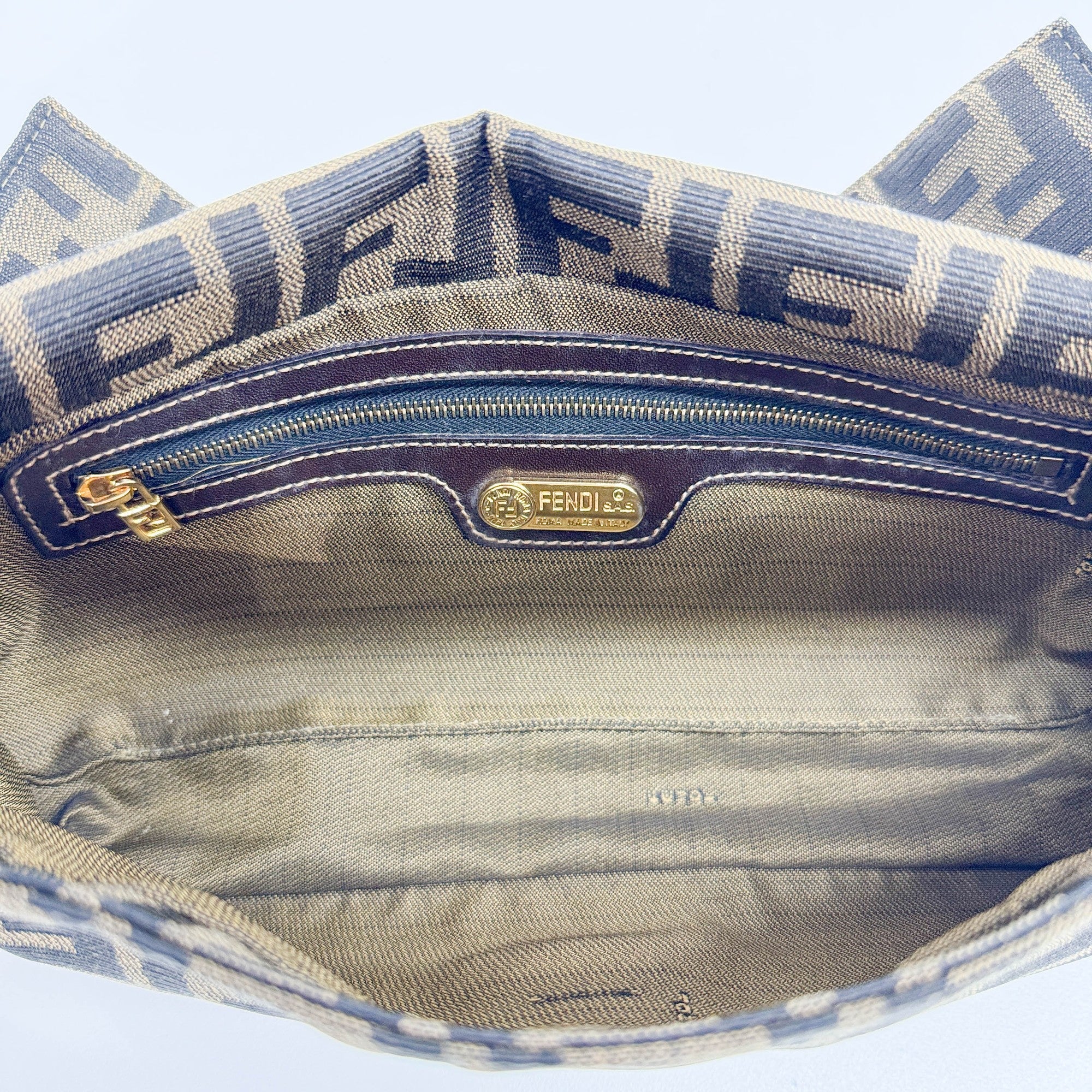 Baguette Brown Zucca Canvas Shoulder Bag