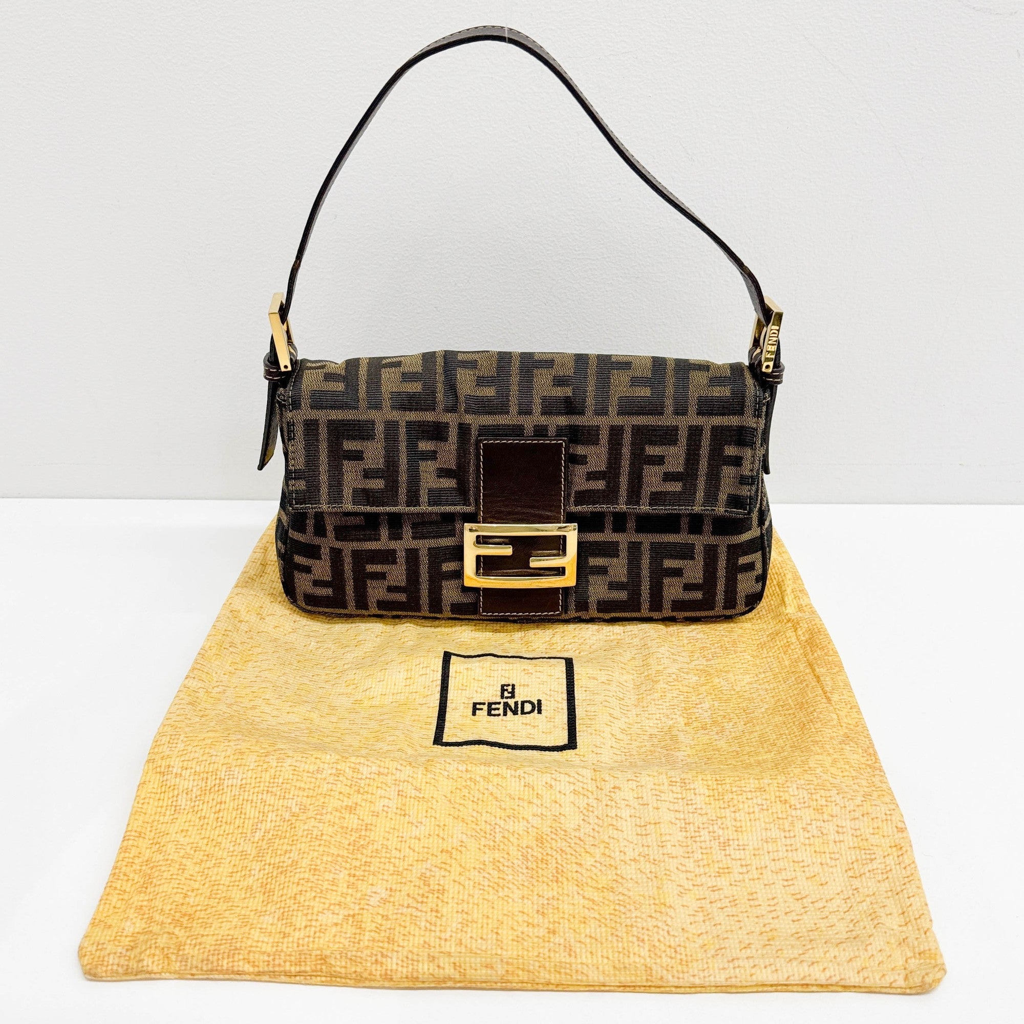 Baguette Brown Zucca Canvas Shoulder Bag