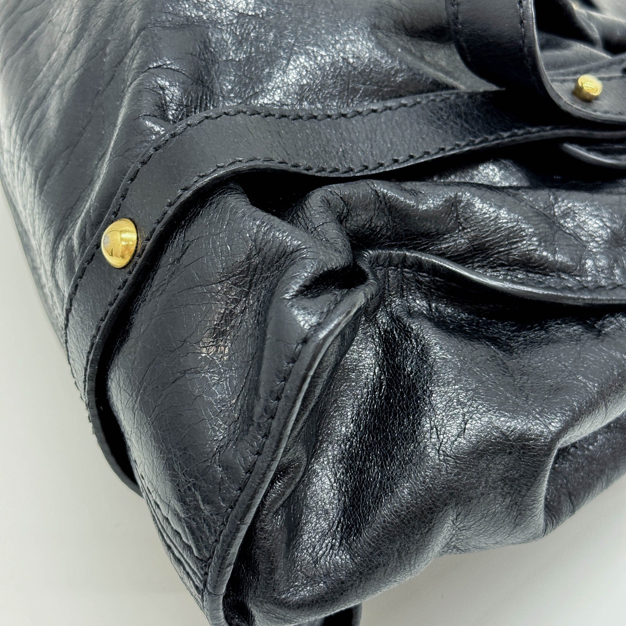 Vitello Lux Bow Black Leather Shoulder Bag