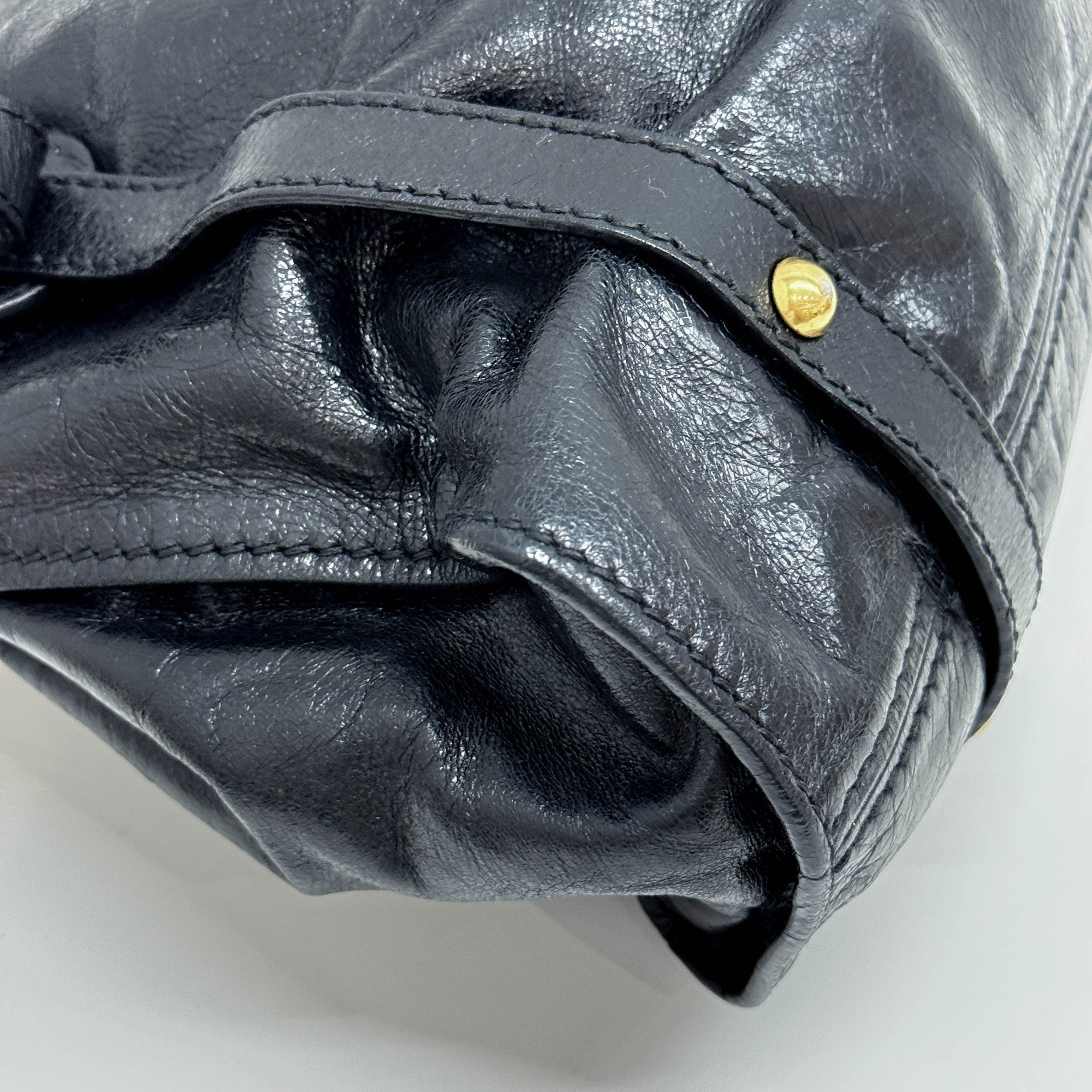 Vitello Lux Bow Black Leather Shoulder Bag