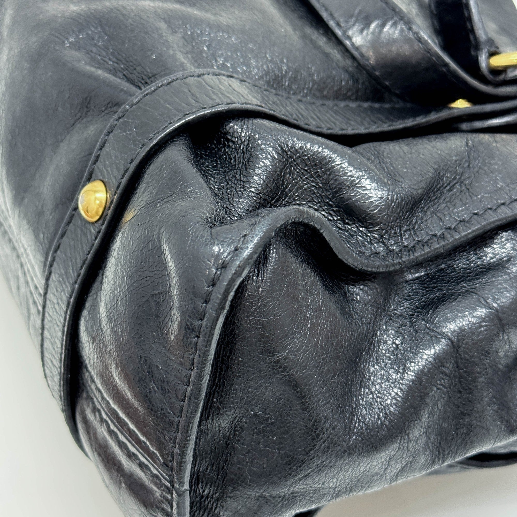 Vitello Lux Bow Black Leather Shoulder Bag